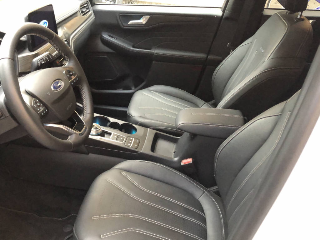 FORD Kuga 2.5 Plug-in Hybrid Vignale-image-6