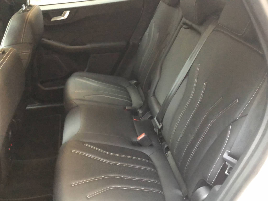 FORD Kuga 2.5 Plug-in Hybrid Vignale-image-7