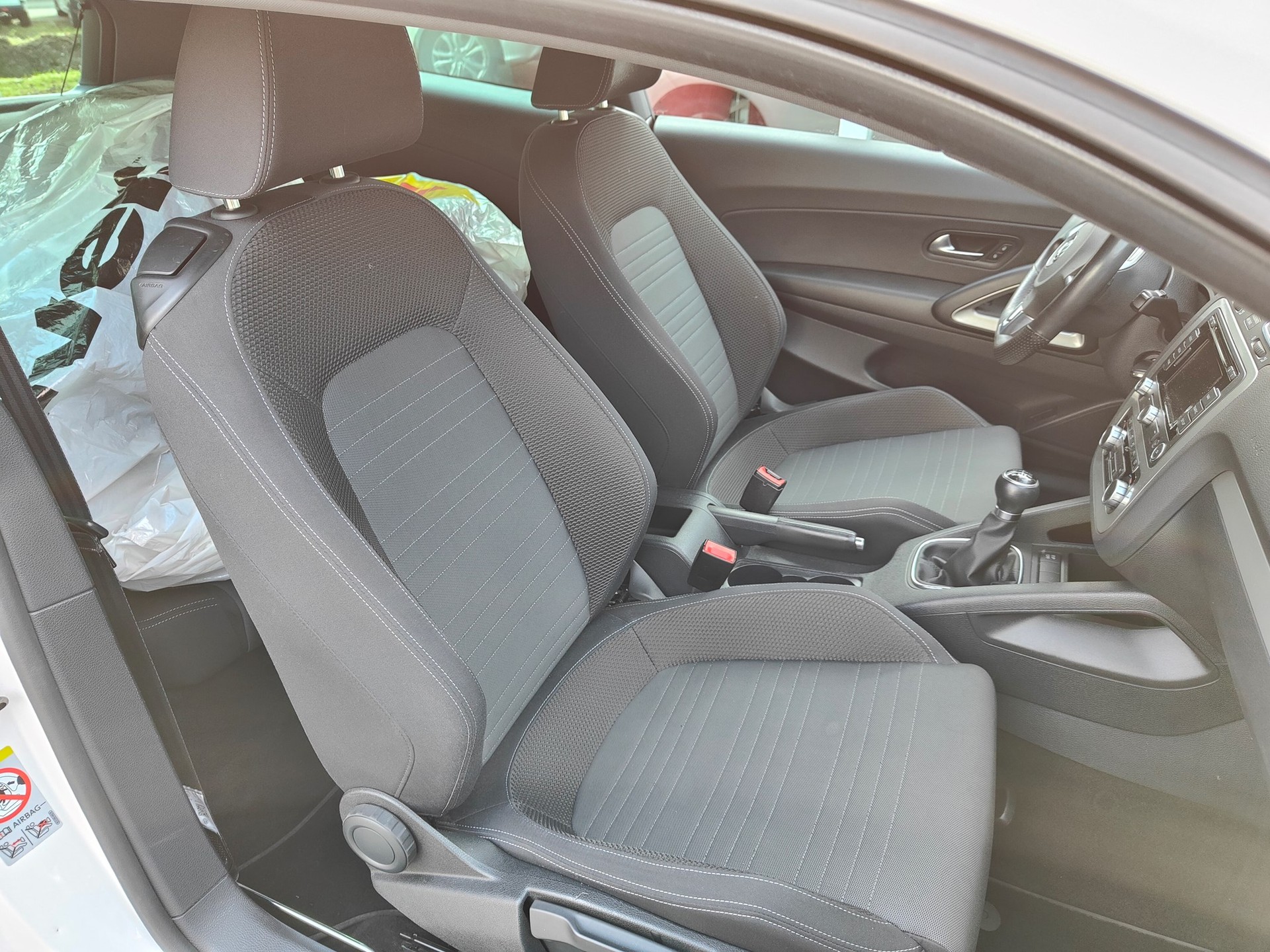 VW Scirocco 2.0 TSI-image-11
