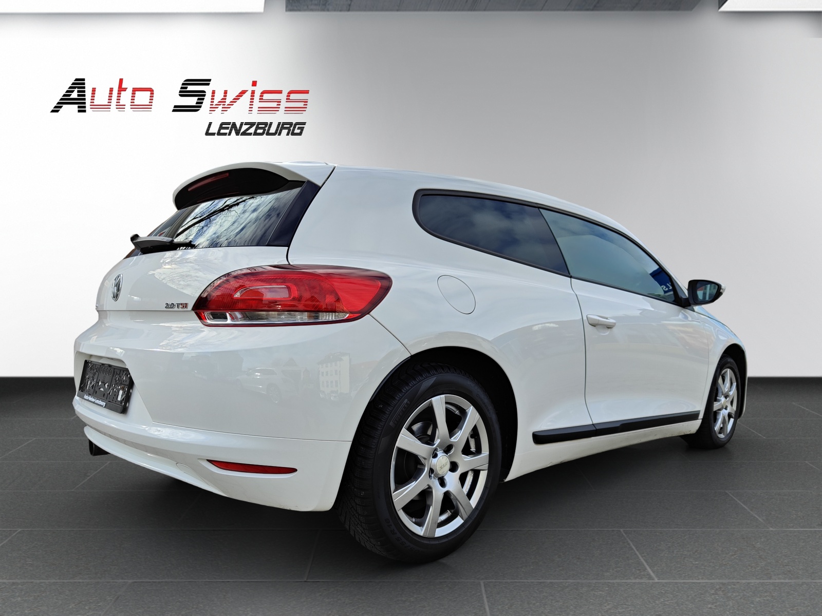 VW Scirocco 2.0 TSI-image-3