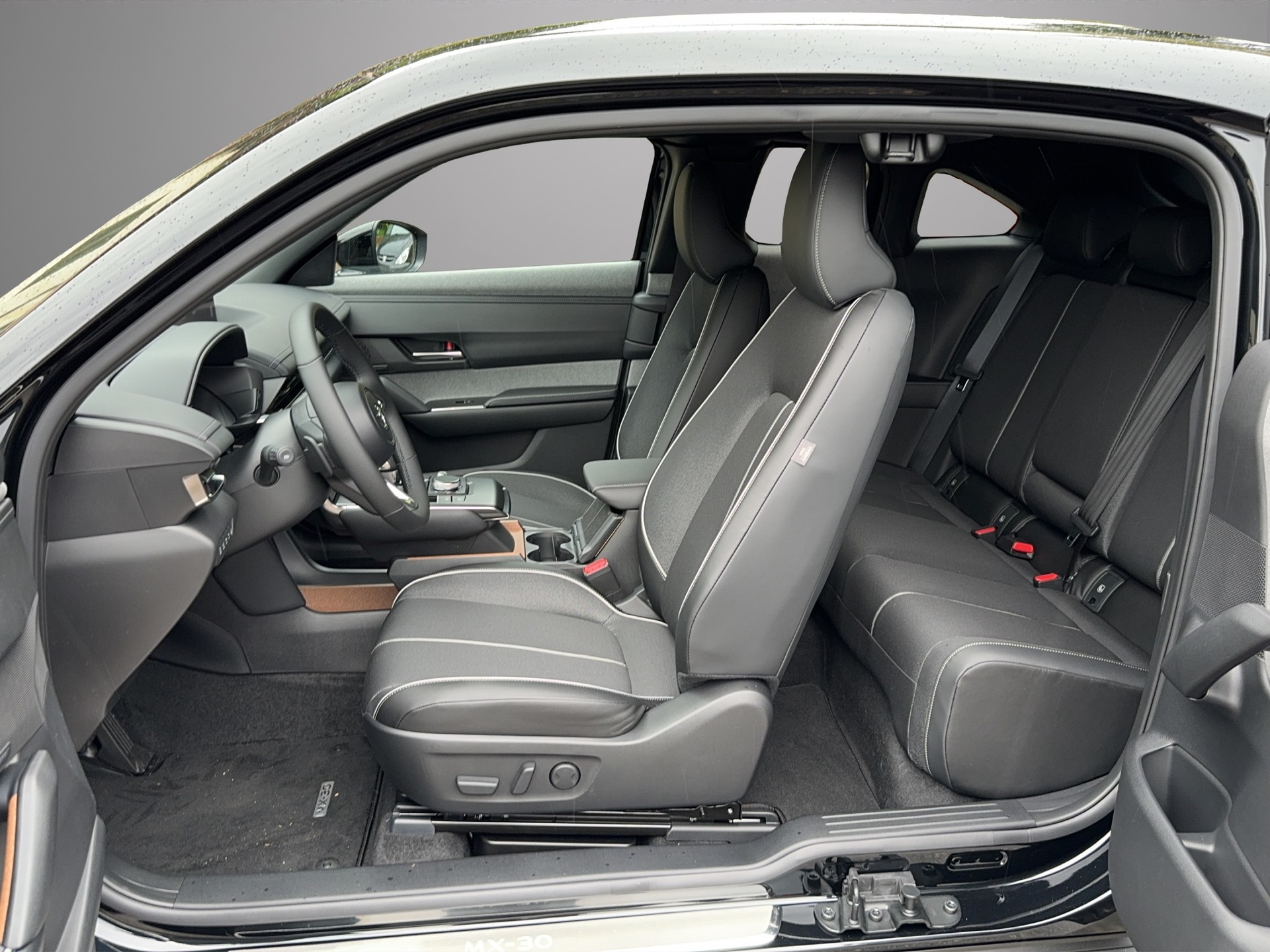 MAZDA MX-30 PHEV e-Skyactiv R-EV 170 Makoto-image-8