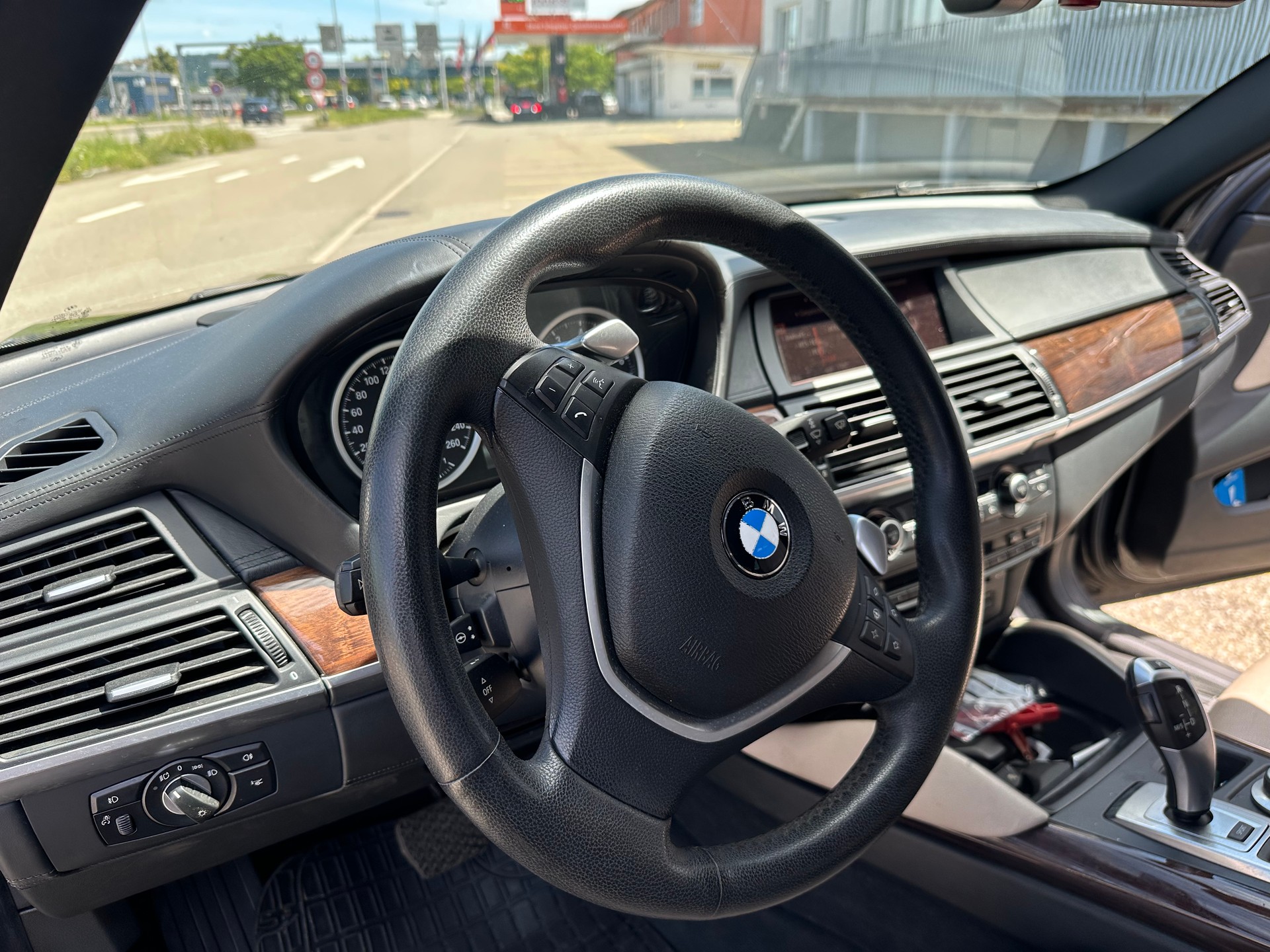 BMW X6 xDrive 35i Steptronic-image-11
