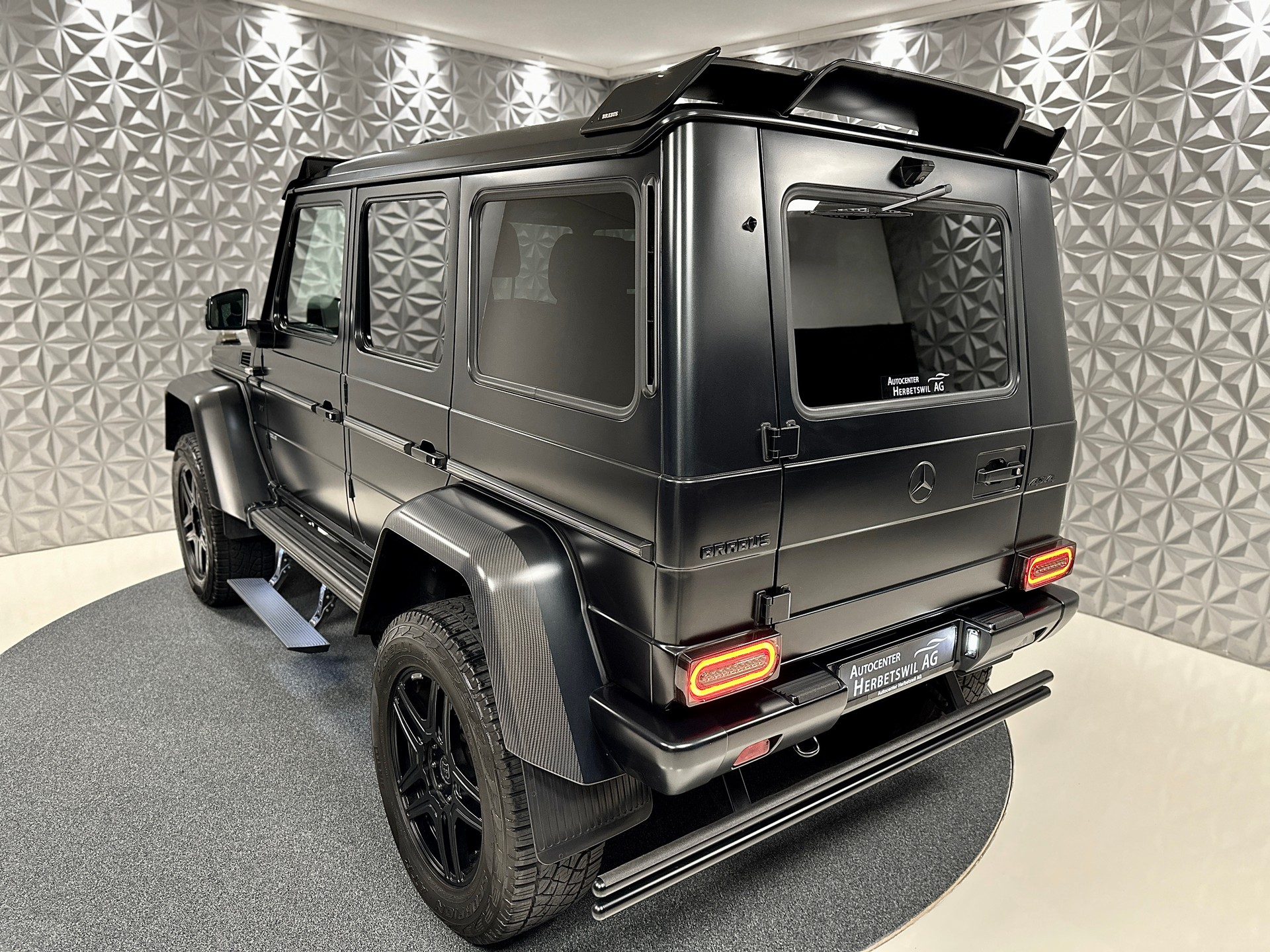 MERCEDES-BENZ G 500 4x4² BRABUS 7G-Tronic-image-14