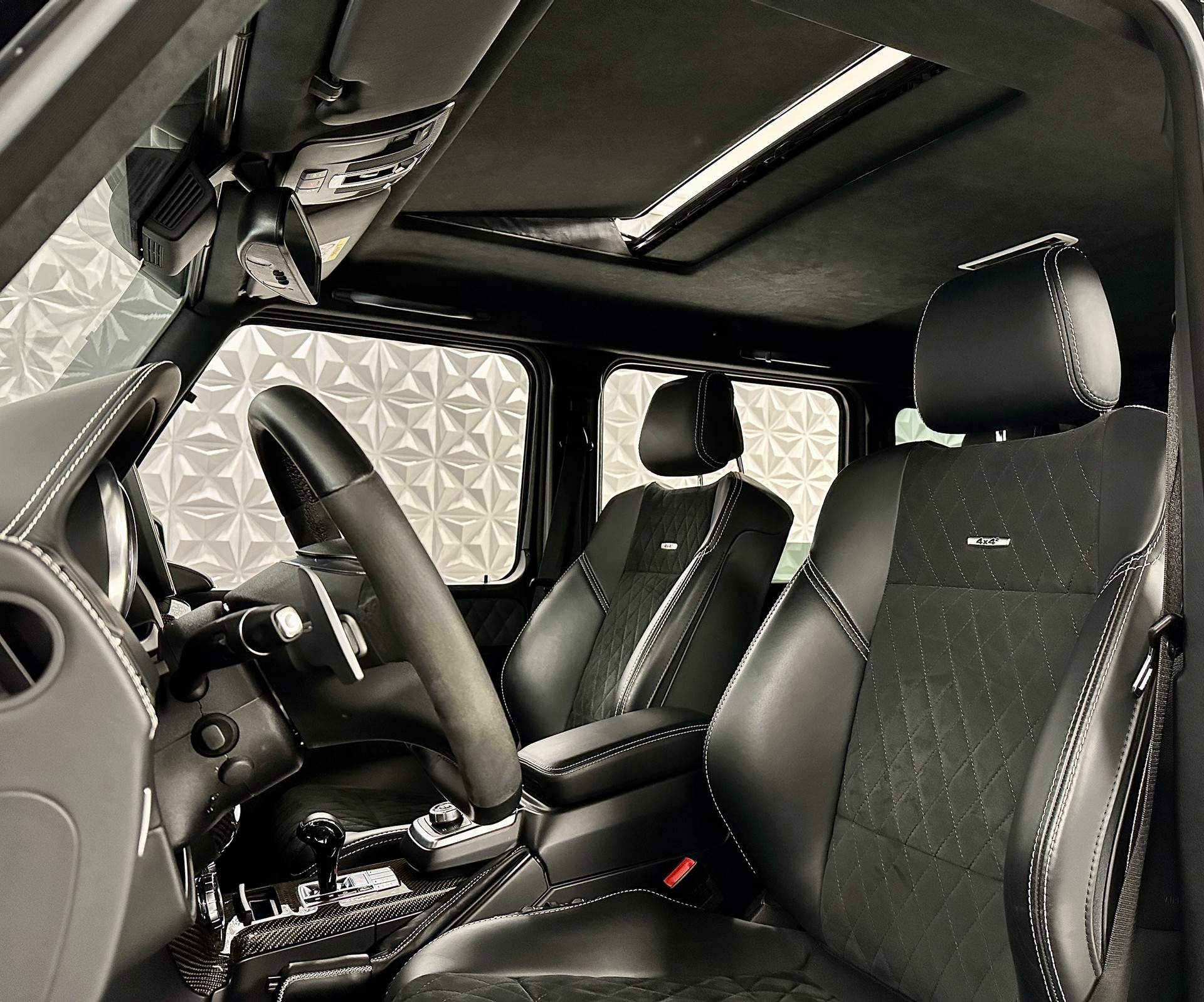 MERCEDES-BENZ G 500 4x4² BRABUS 7G-Tronic-image-19