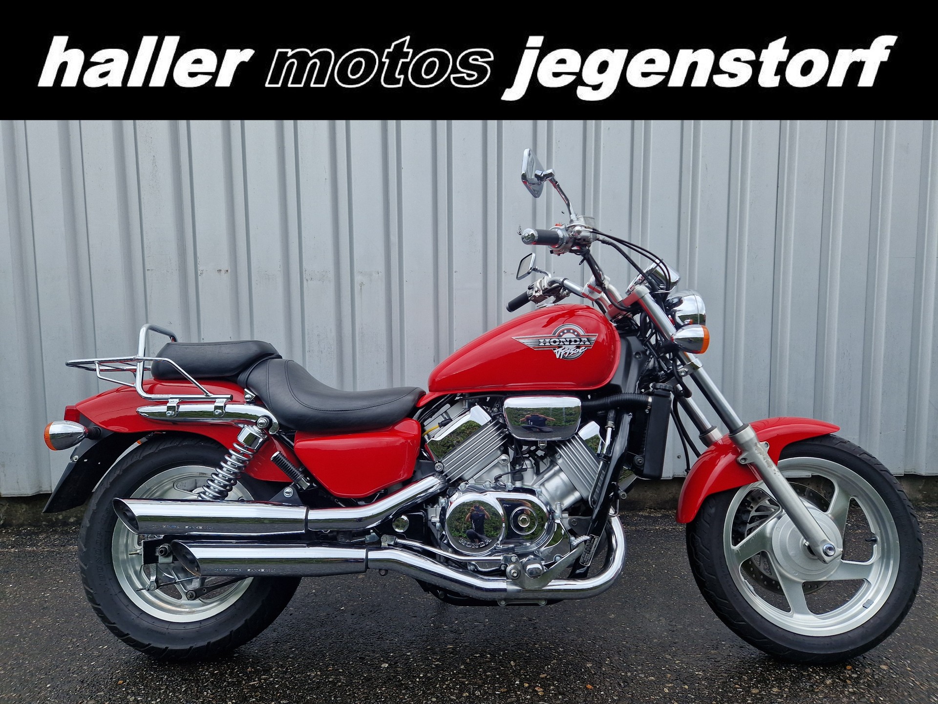 HONDA VF 750 C Magna-image-0
