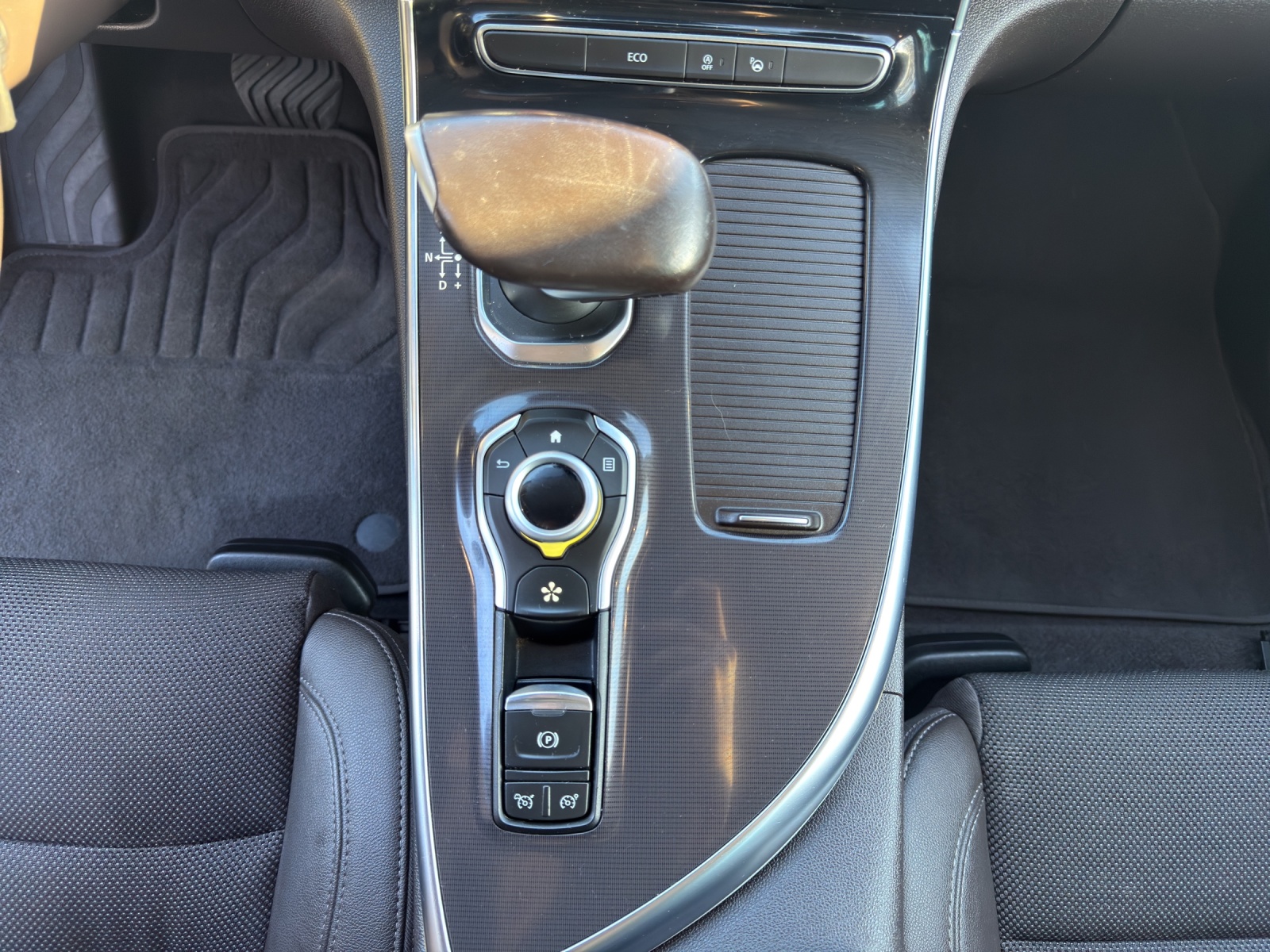RENAULT Espace 1.6 dCi 160 Intens EDC-image-13