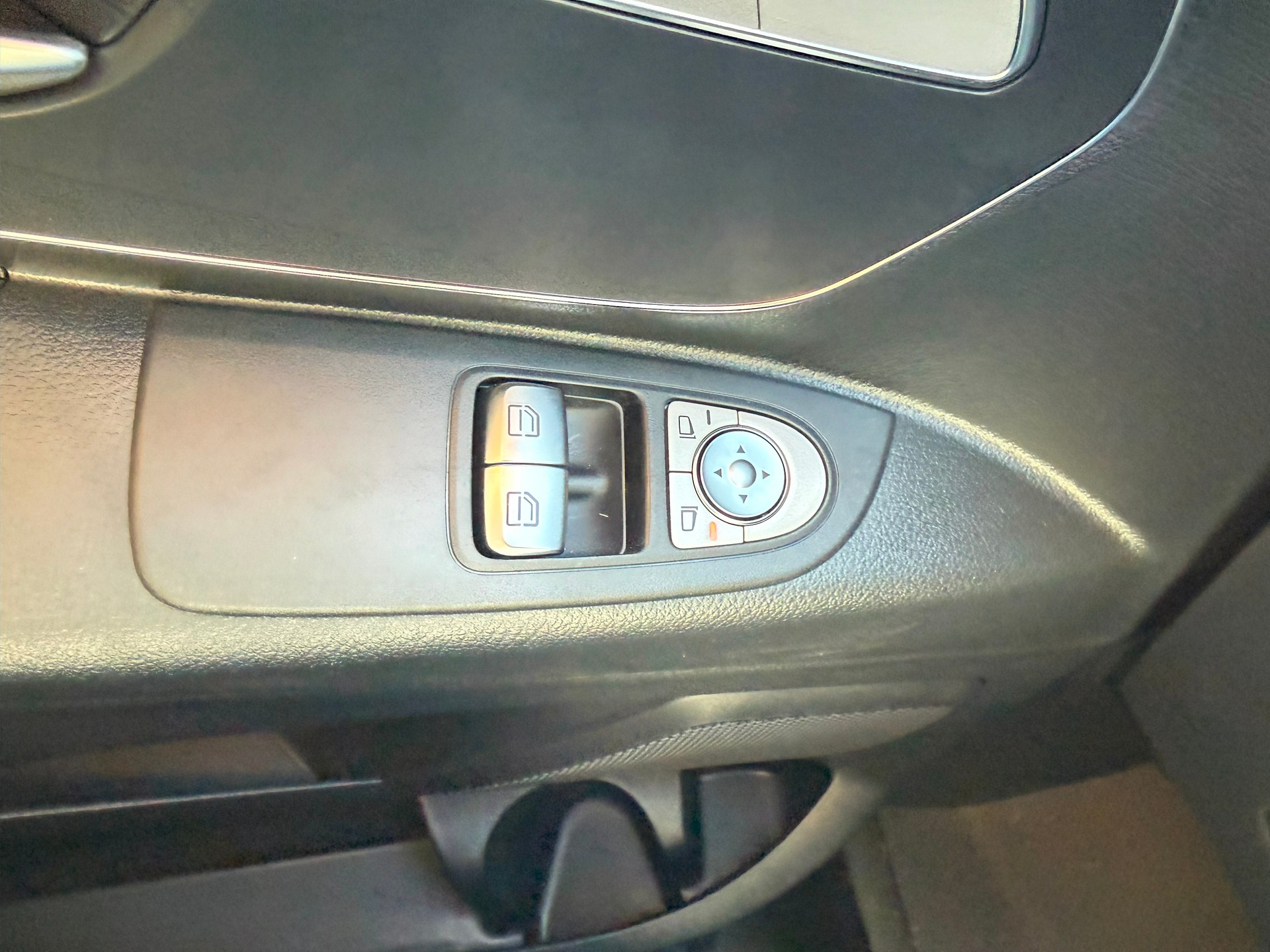 MERCEDES-BENZ eVito 112 Lang 60KWH Batterie-image-21