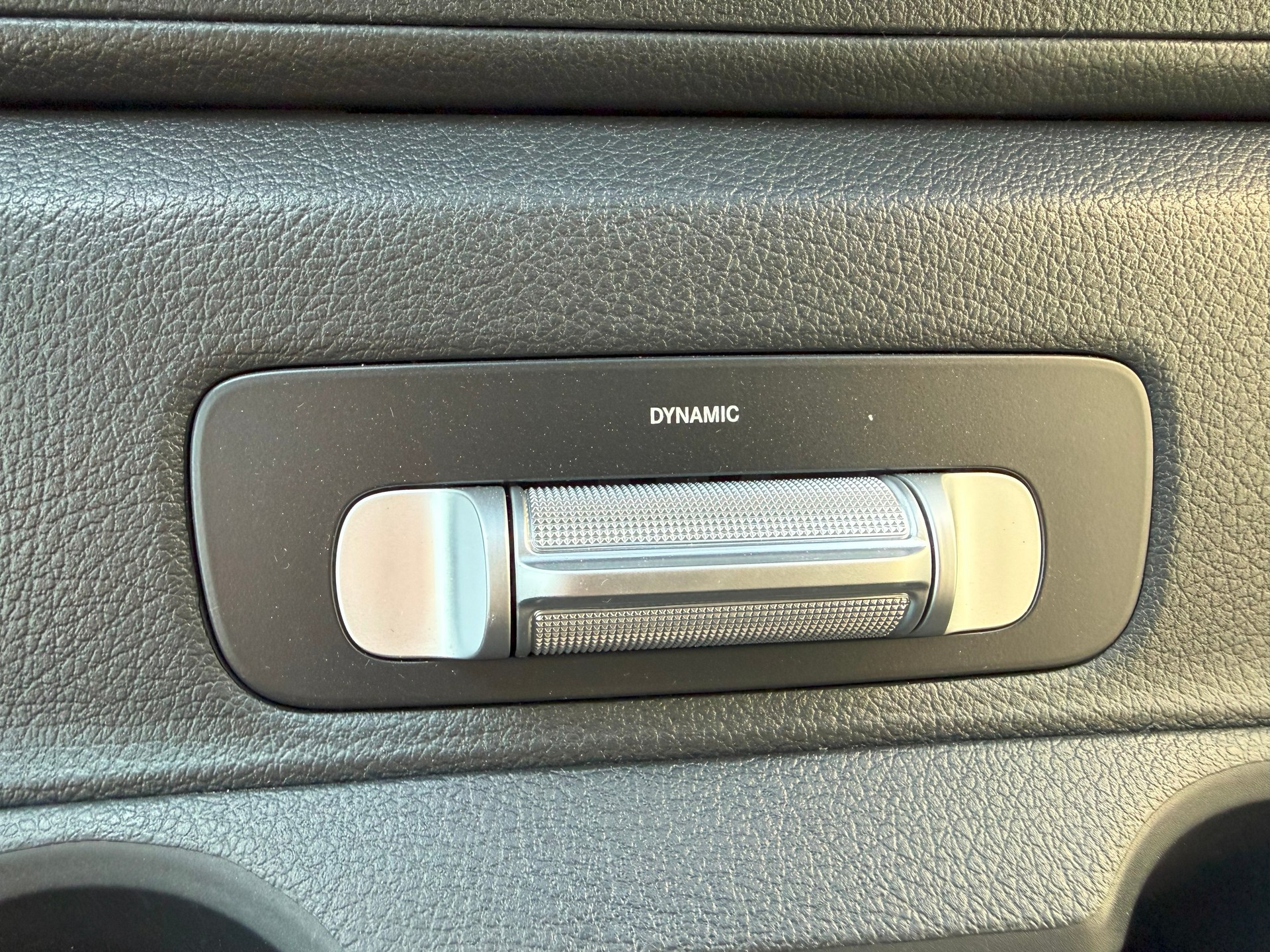 MERCEDES-BENZ eVito 112 Lang 60KWH Batterie-image-12
