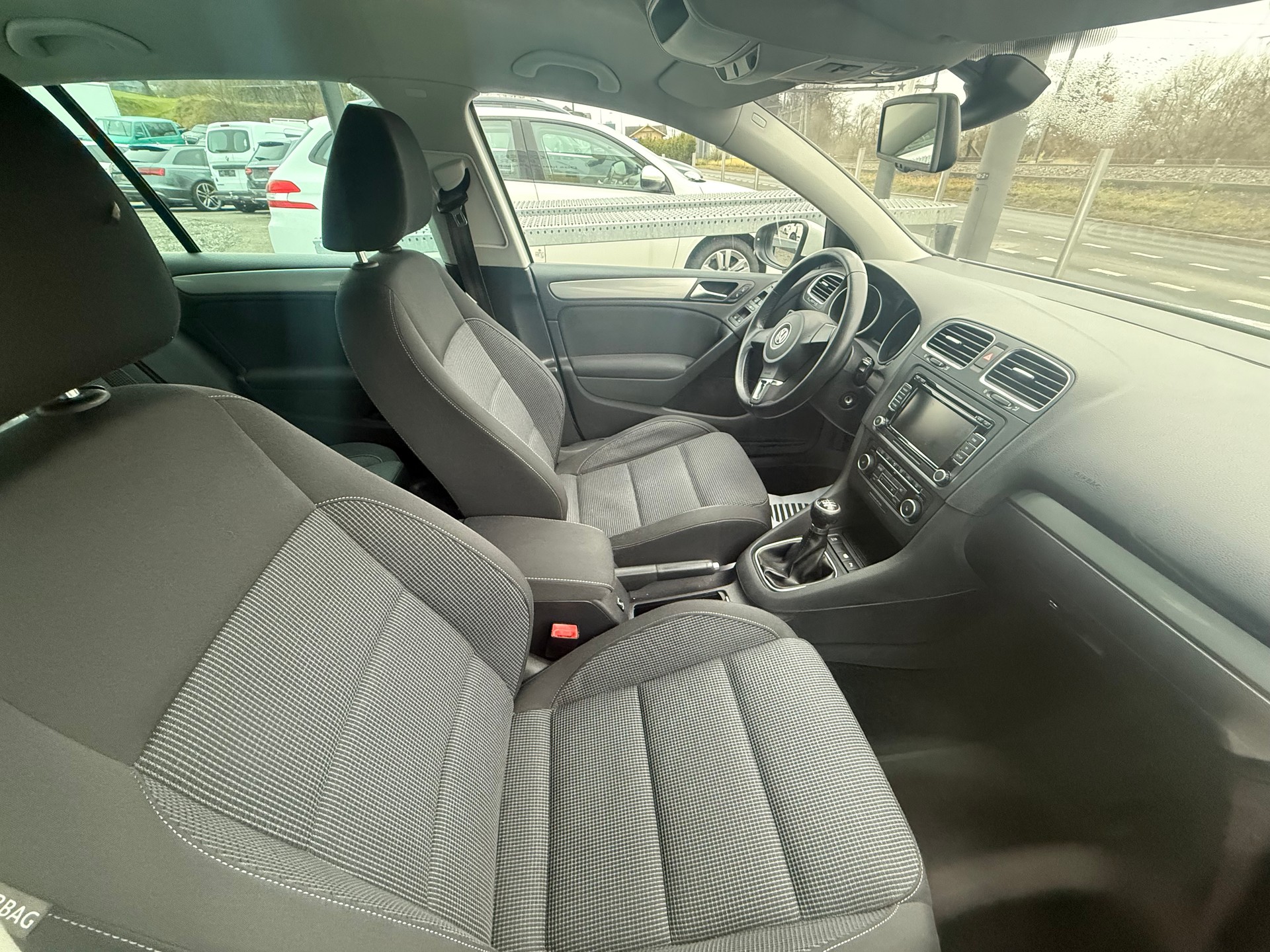 VW Golf 1.2 TSI BlueMotion Technology Trendline-image-3