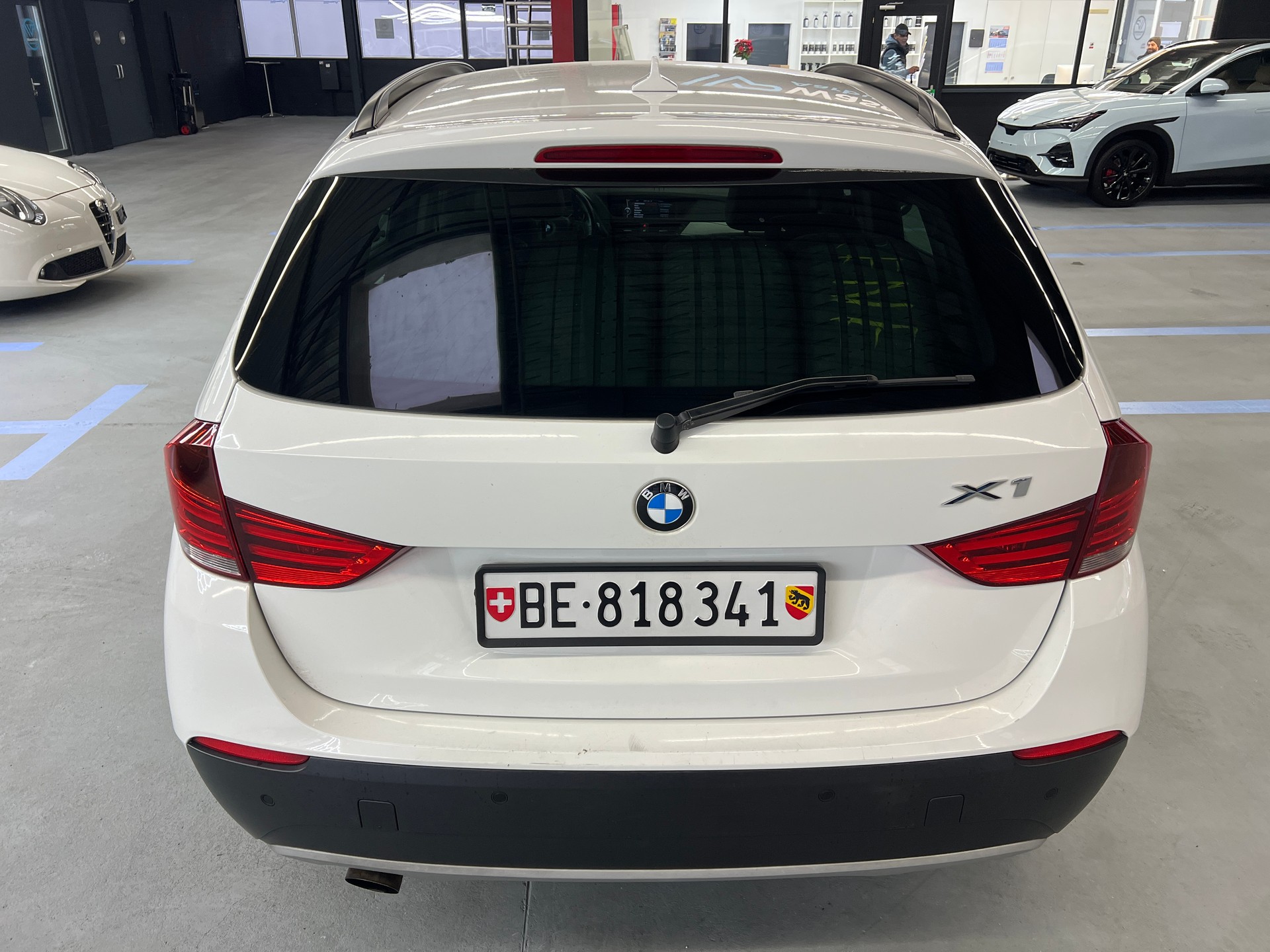 BMW X1 sDrive 20d mit Garantieoptionen-image-9