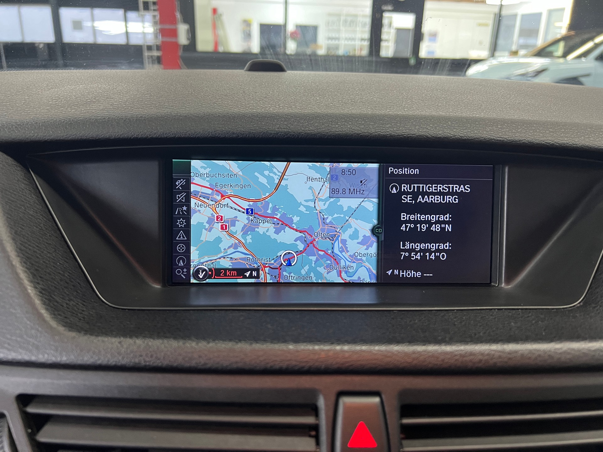 BMW X1 sDrive 20d mit Garantieoptionen-showroom-element-1