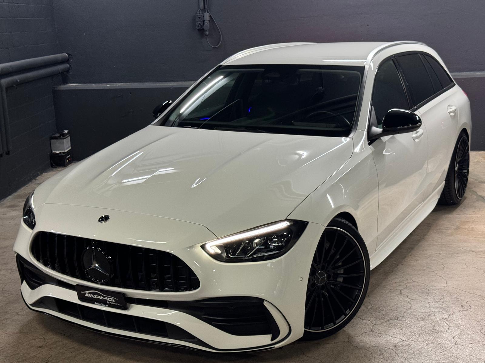 MERCEDES-BENZ C 180 T AMG (C63s AMG Bodykit) Limited White&Black Performance 4Jahre Vollgarantie & Gratisservice-showroom-element-2