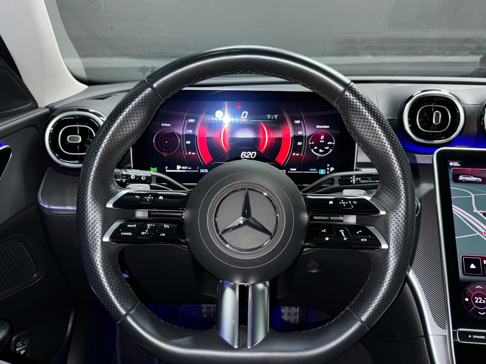 MERCEDES-BENZ C 180 T AMG (C63s AMG Bodykit) Limited White&Black Performance 4Jahre Vollgarantie & Gratisservice-image-9