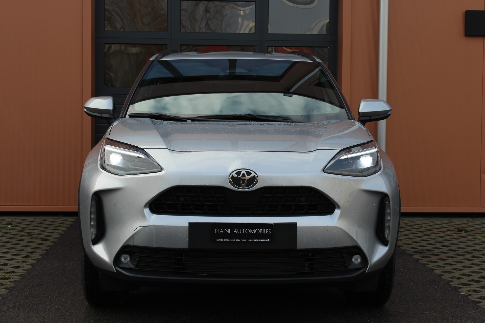 TOYOTA Yaris Cross 1.5 Trend AWDi e-CVT 4x4 - "Leasing 2,9% * Garantie 15 ans * Caméra * Tempomat Adapt."-showroom-element-1