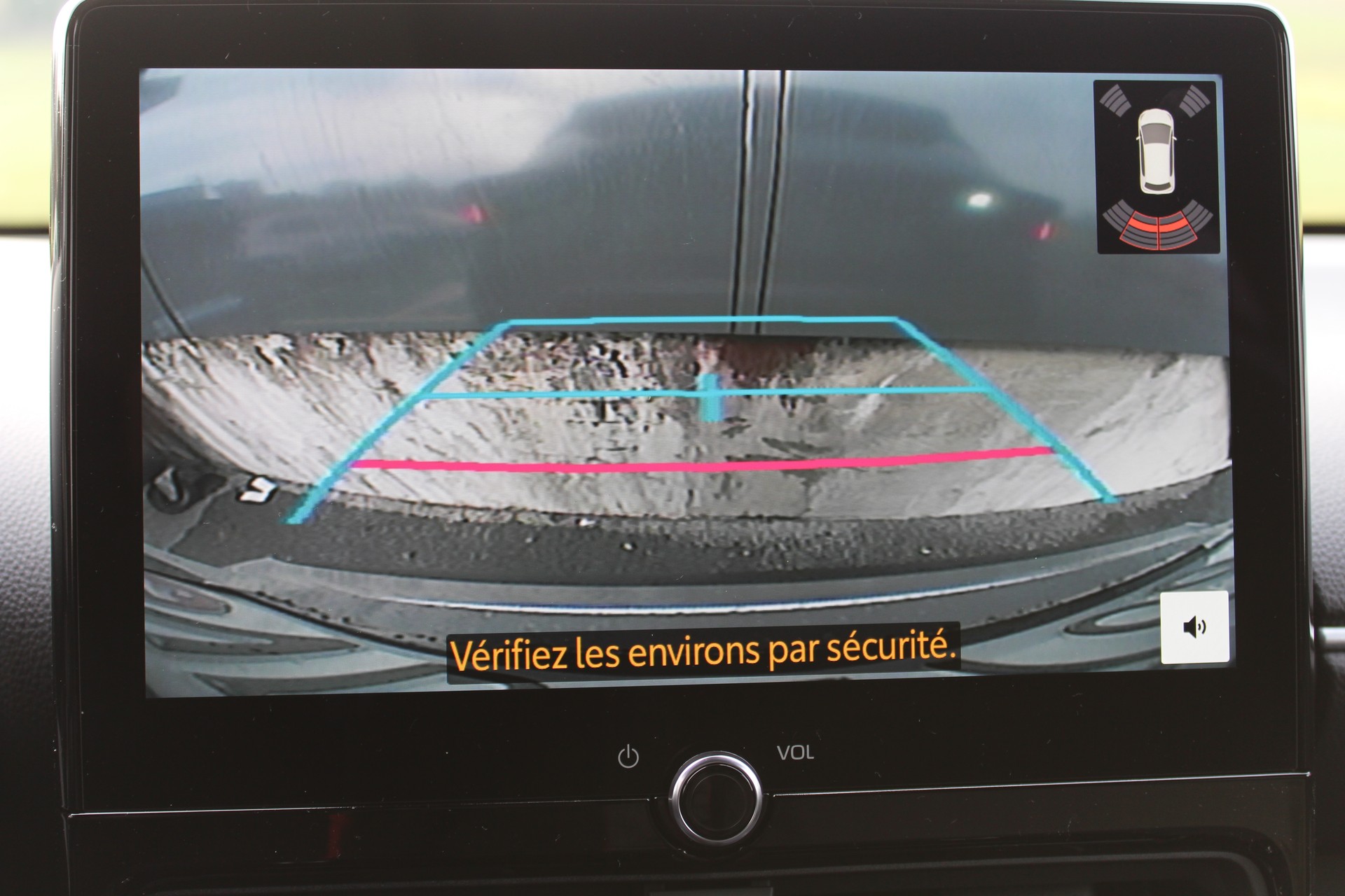 TOYOTA Yaris Cross 1.5 Trend AWDi e-CVT 4x4 - "Leasing 2,9% * Garantie 15 ans * Caméra * Tempomat Adapt."-image-13