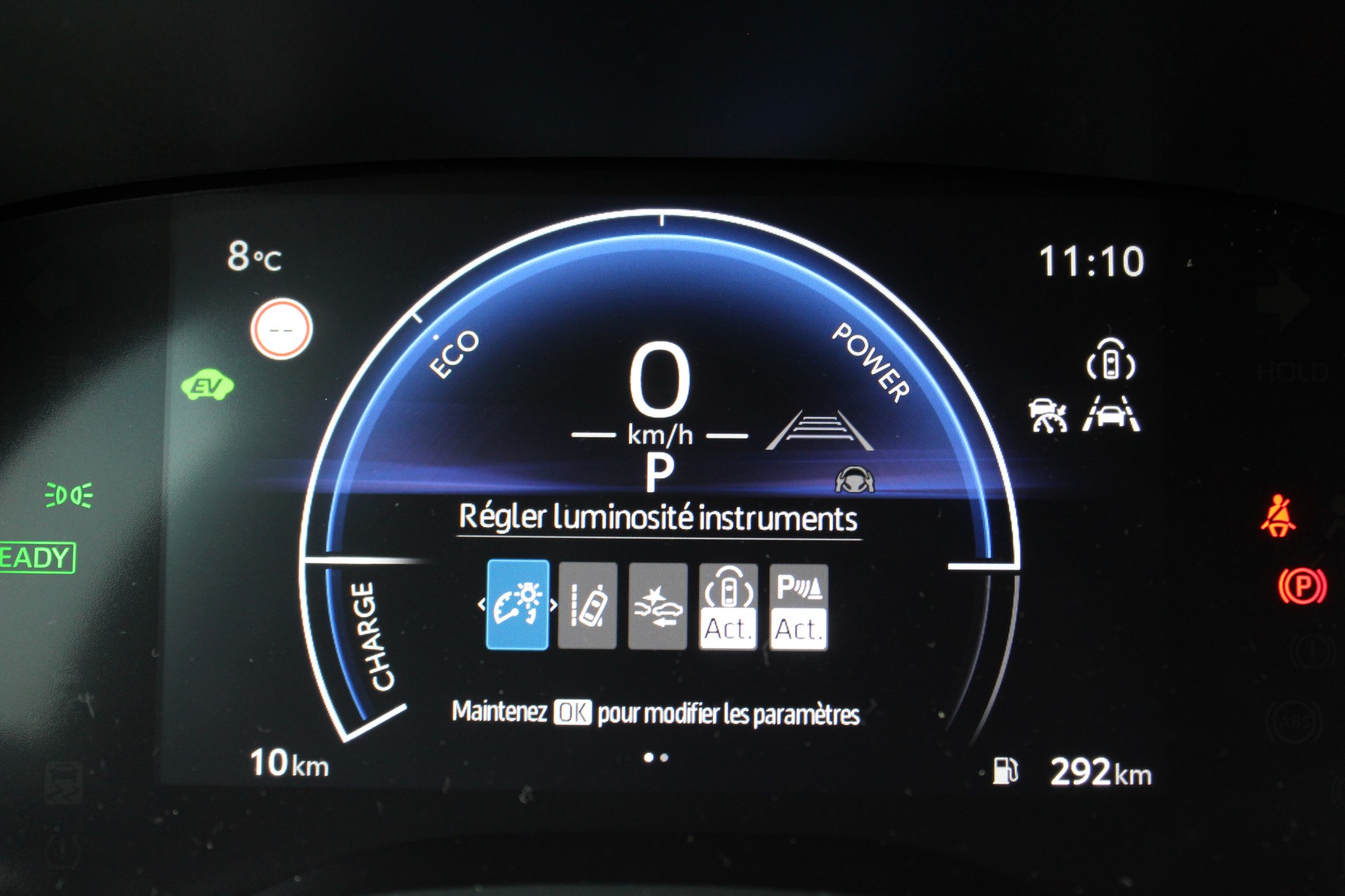 TOYOTA Yaris Cross 1.5 Trend AWDi e-CVT 4x4 - "Leasing 2,9% * Garantie 15 ans * Caméra * Tempomat Adapt."-image-10