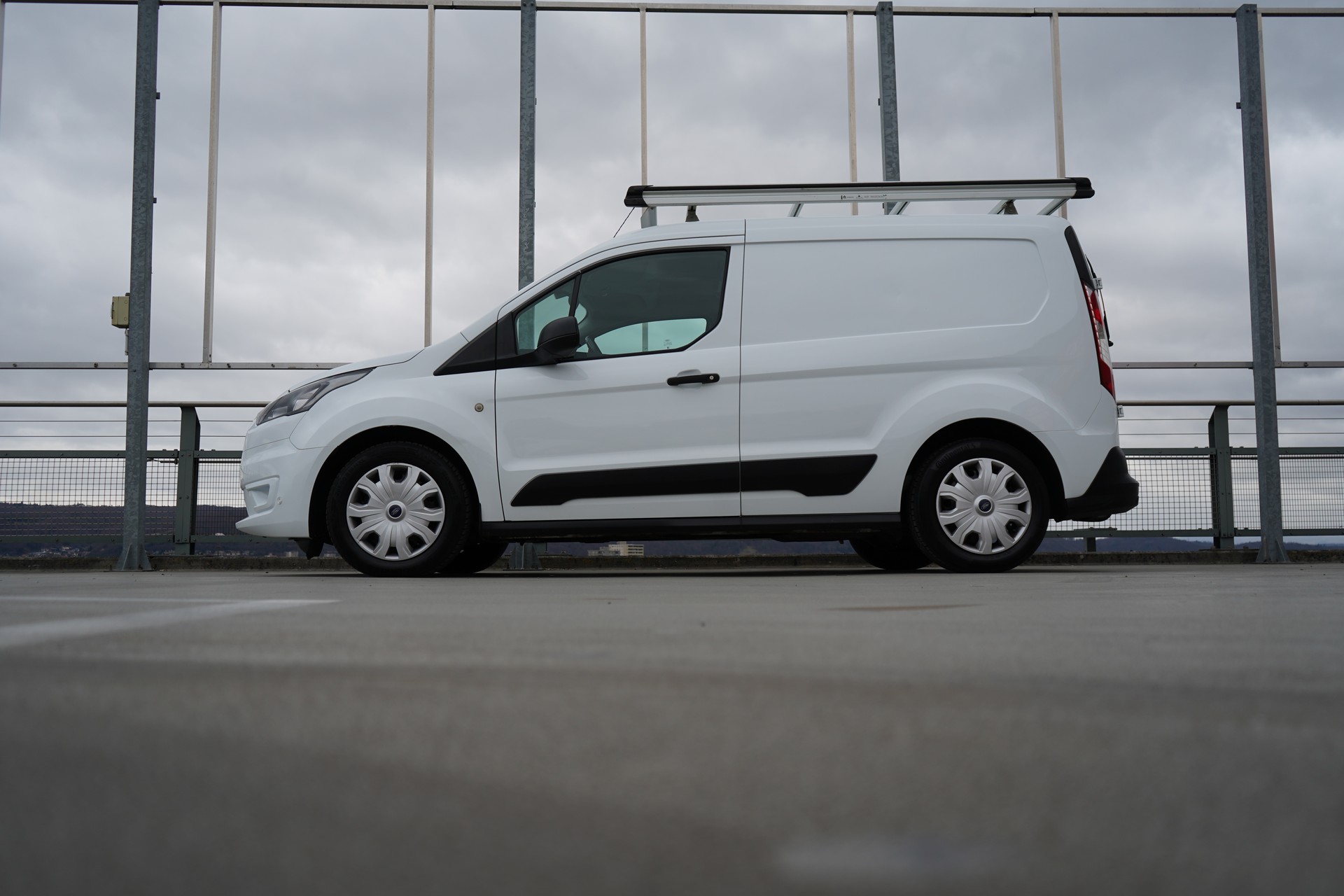 FORD TRANSIT CONNECT VAN T200 1.5 ECO BLUE TREND BOTT l 120 PS-showroom-element-1