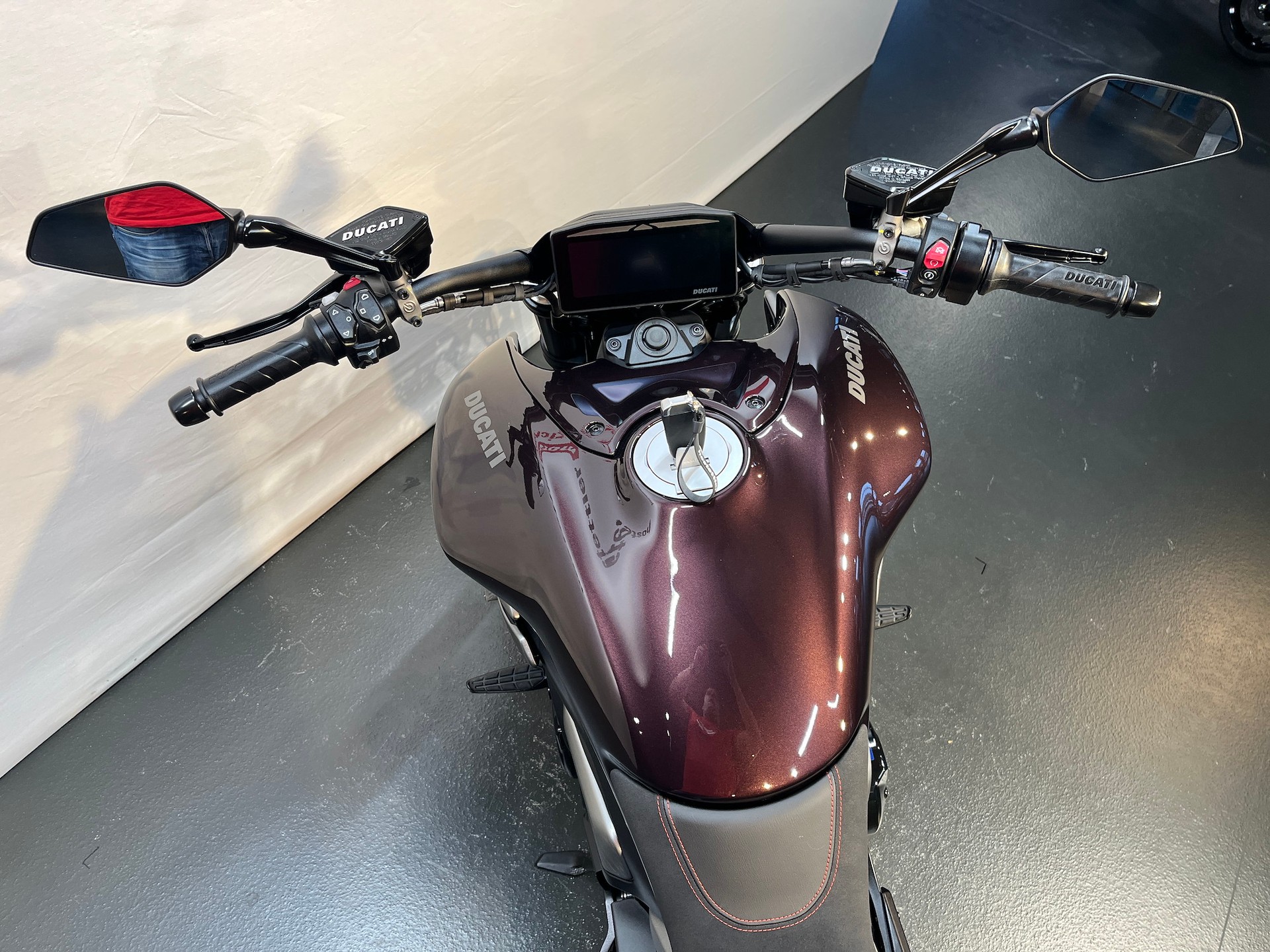 DUCATI X Diavel V4-image-6
