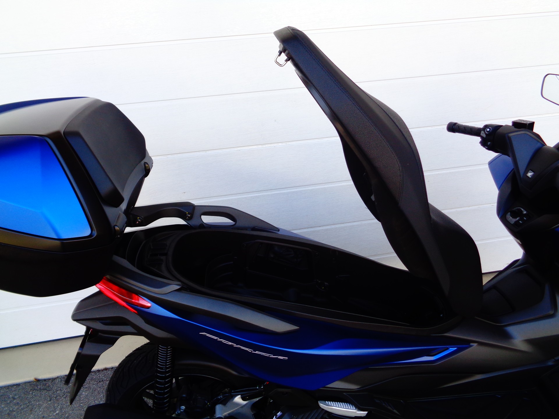 HONDA Nss 125 Forza TopBox-image-11