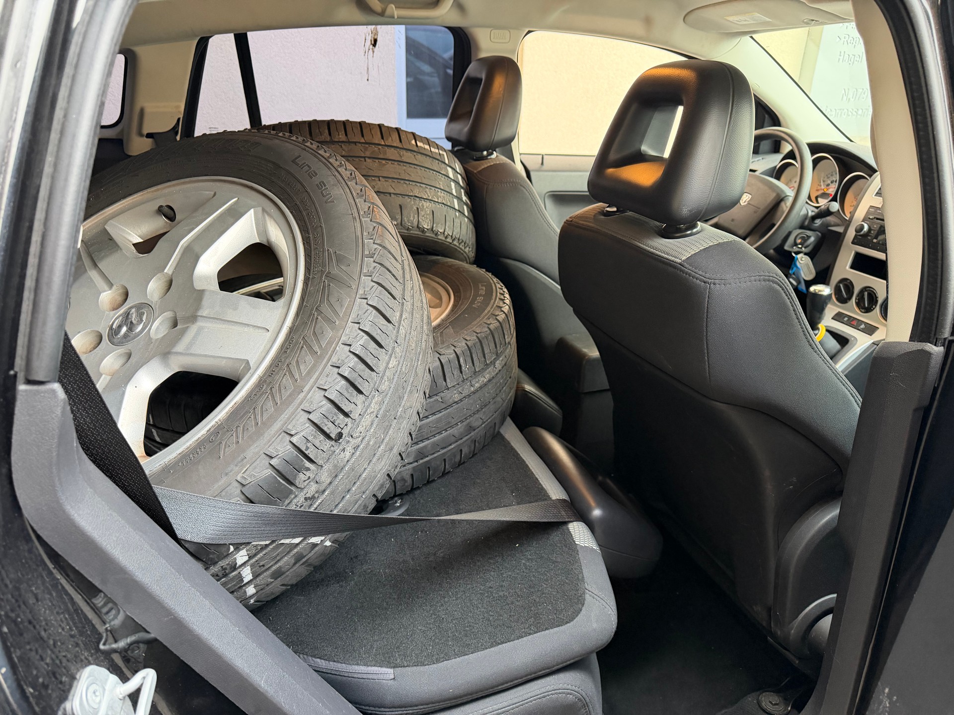 DODGE Caliber 1.8 SXT-image-7