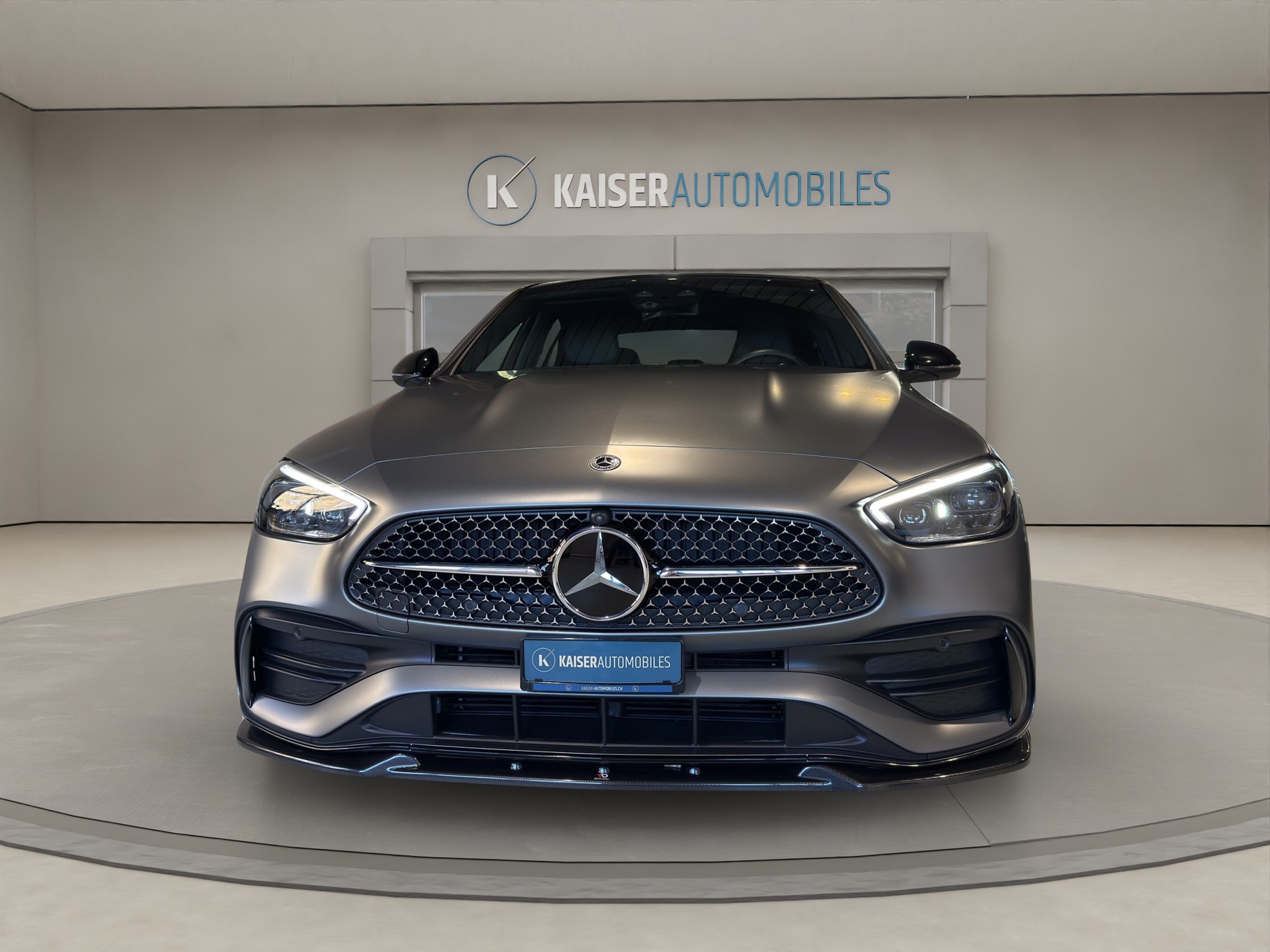 MERCEDES-BENZ C 300 4Matic AMG Line-image-4