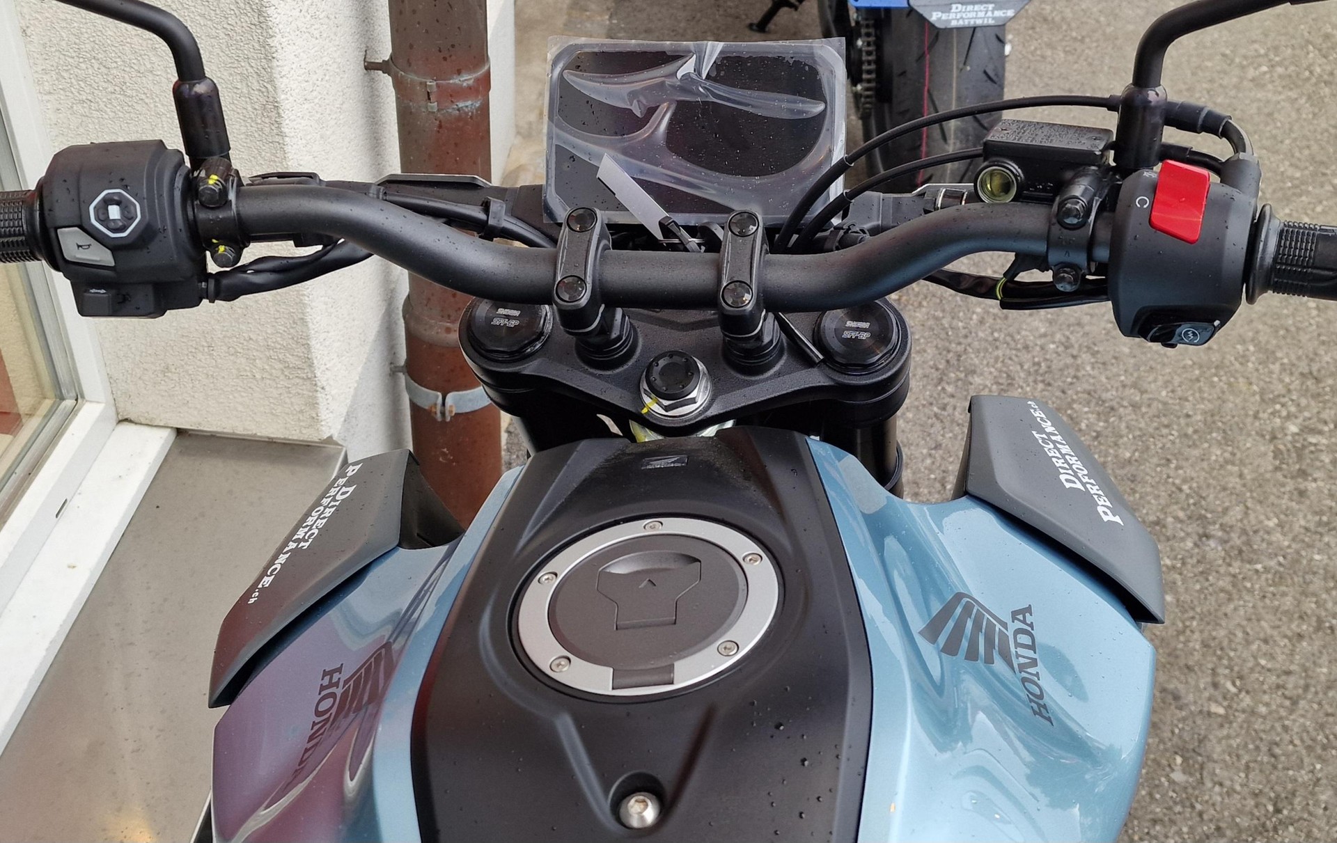 HONDA CB 125 R - 2026-image-1