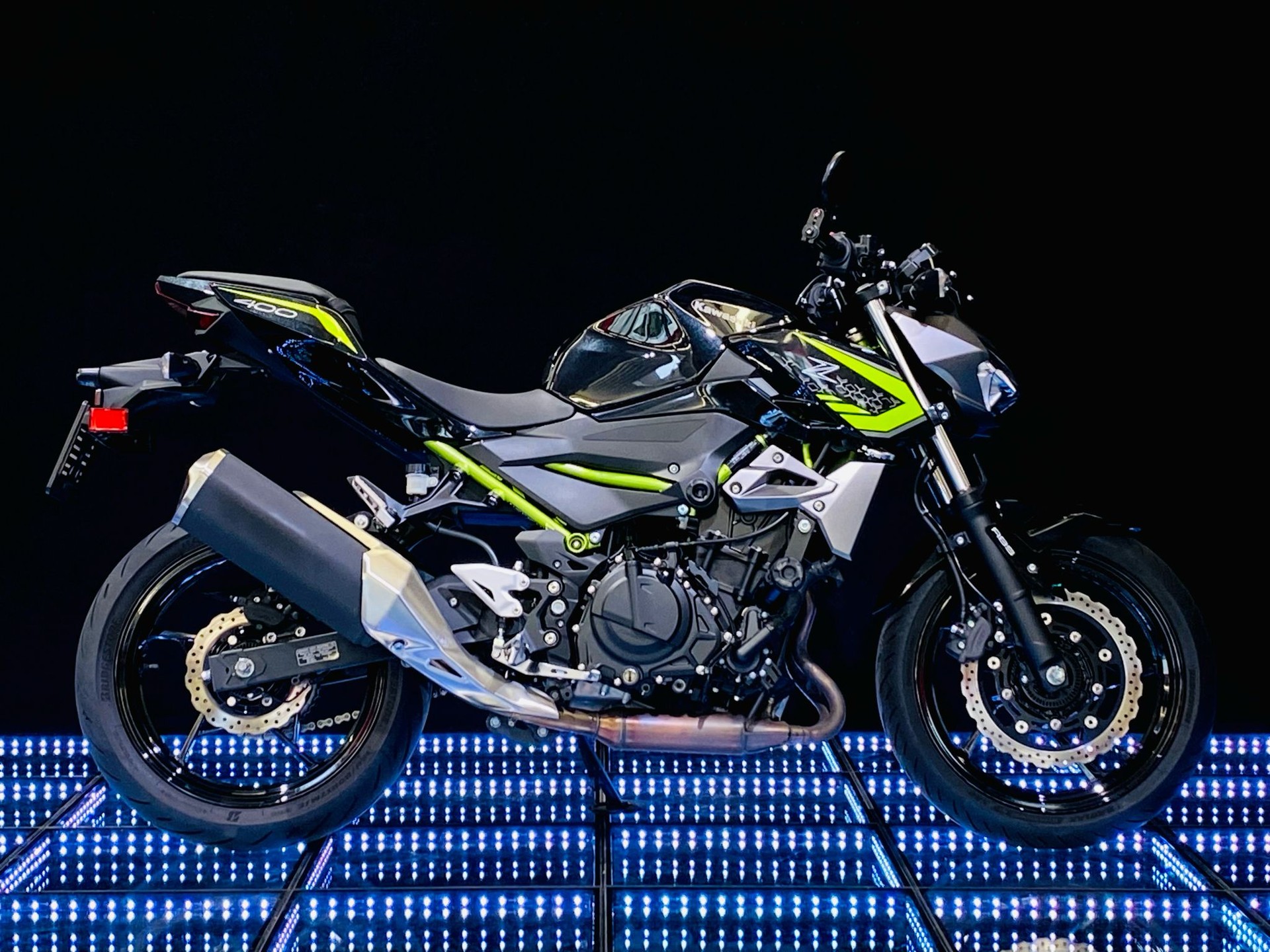 KAWASAKI Z 400 ABS-image-2