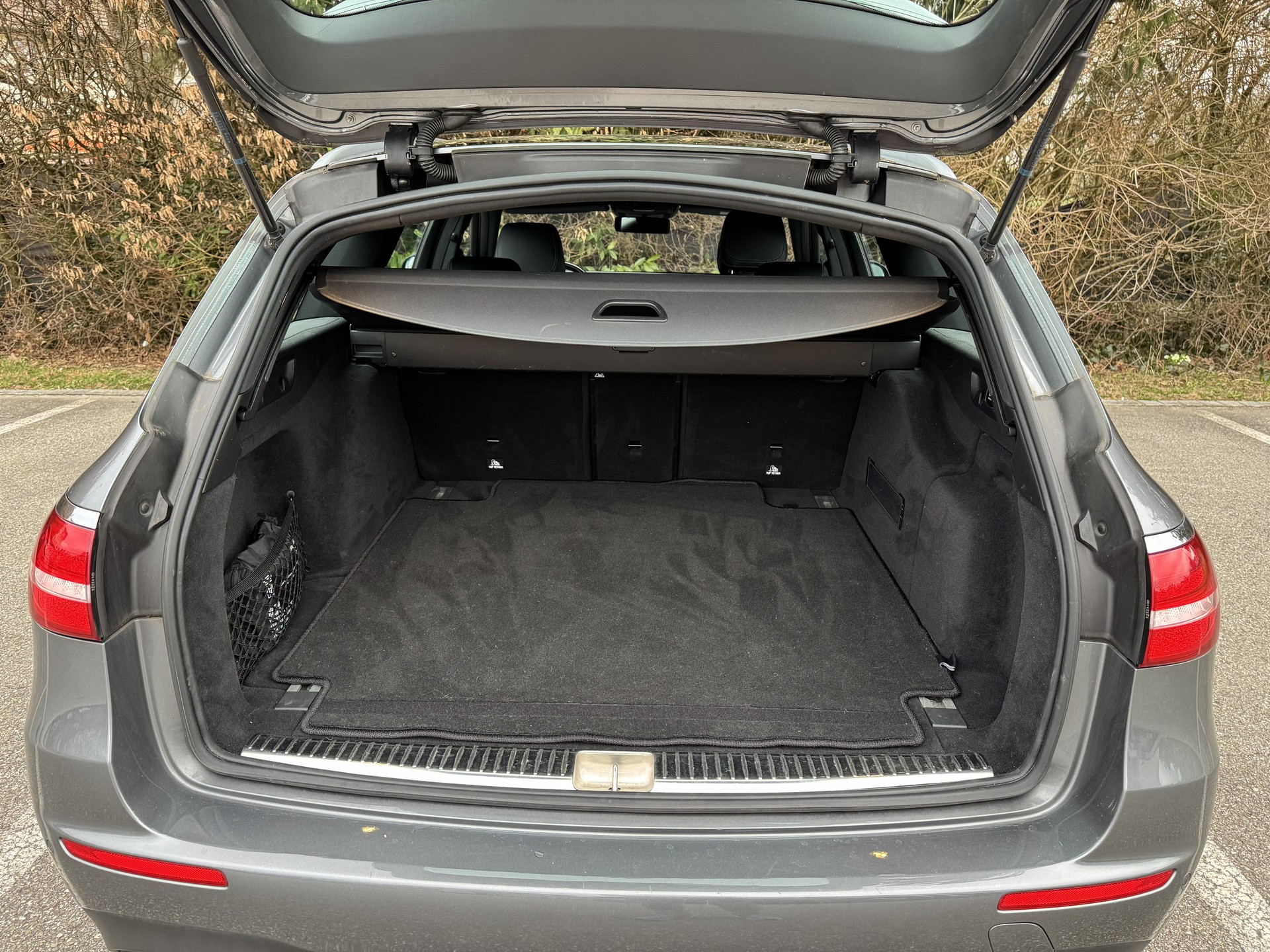 MERCEDES-BENZ E 43 AMG 4 Matic 9G-Tronic-image-13