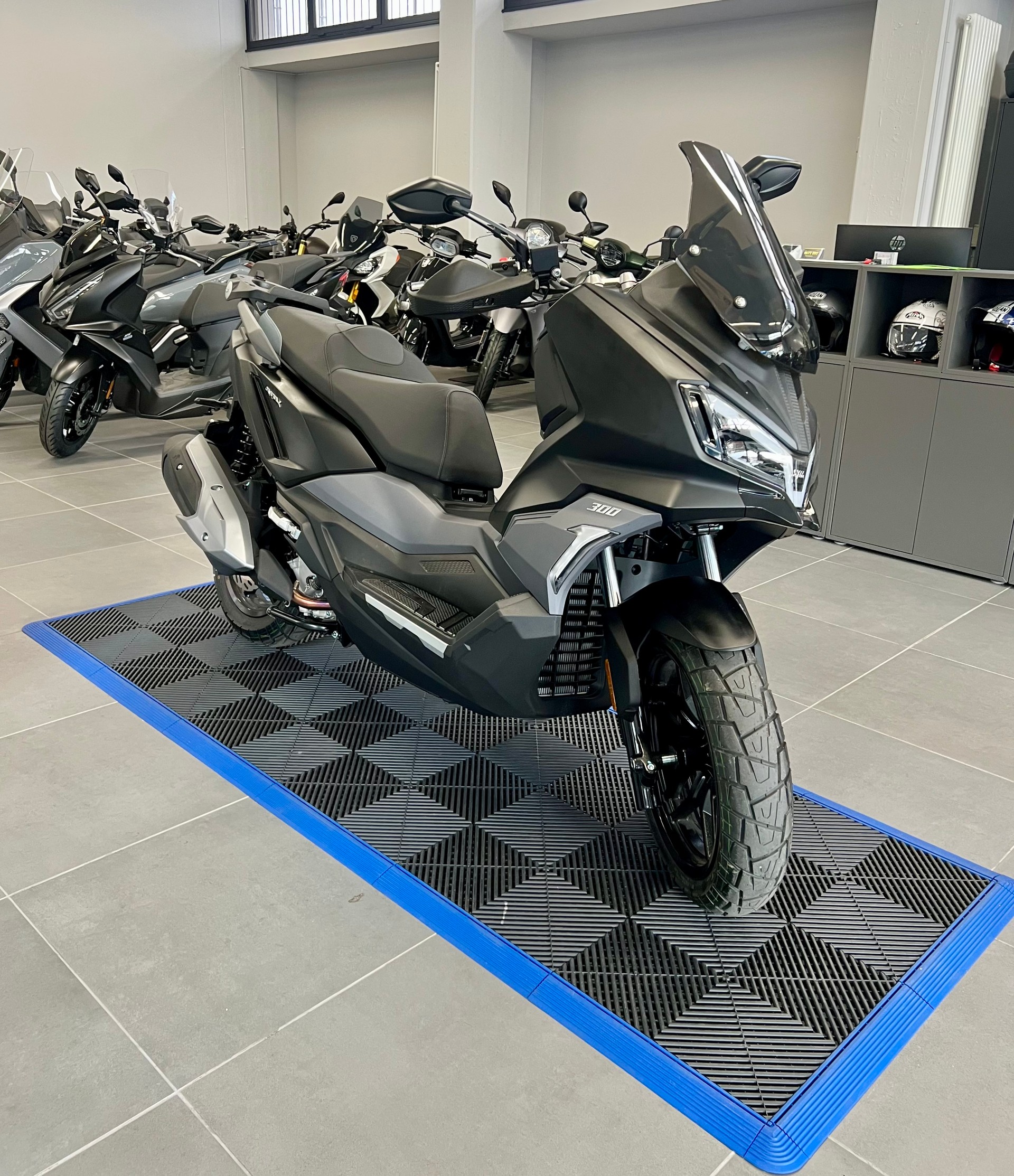 SYM ADX 300-image-0