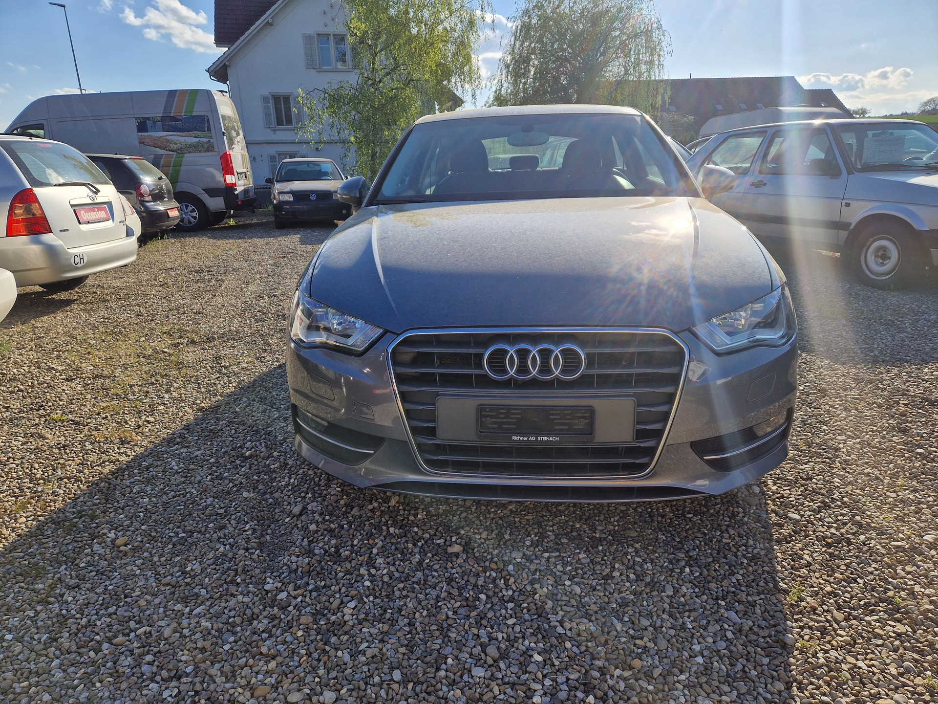 AUDI A3 1.6 TDI Attraction-image-1