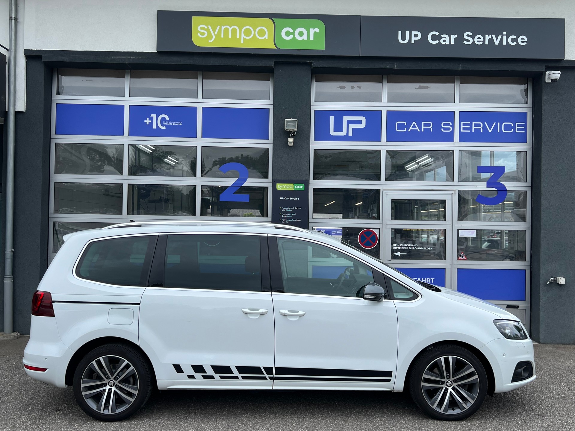SEAT Alhambra 2.0 TSI 220 FR Line DSG * MJ 2018 * 7 Plätze *-showroom-element-3