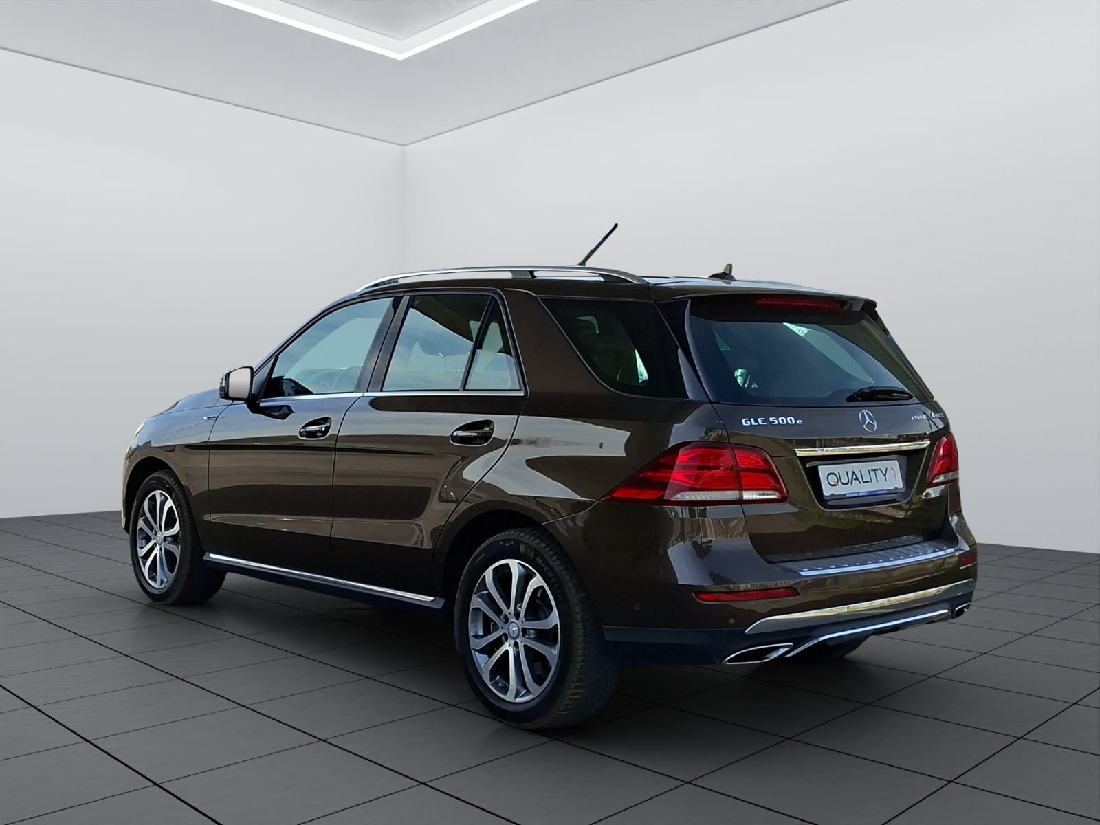 MERCEDES-BENZ GLE 500 e 4Matic 7G-Tronic-image-5