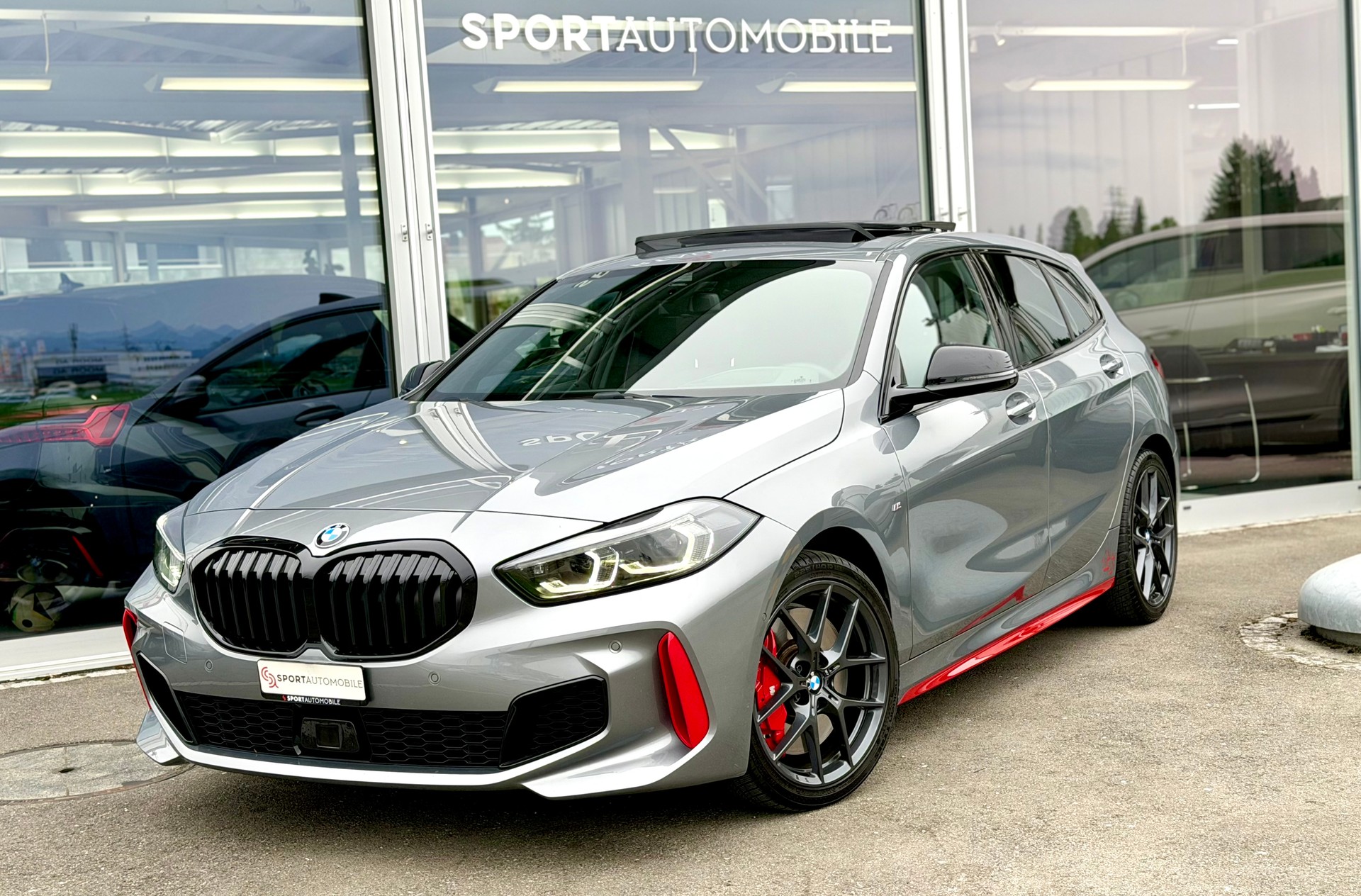 BMW 128ti M Sport Pro Steptronic-showroom-element-1