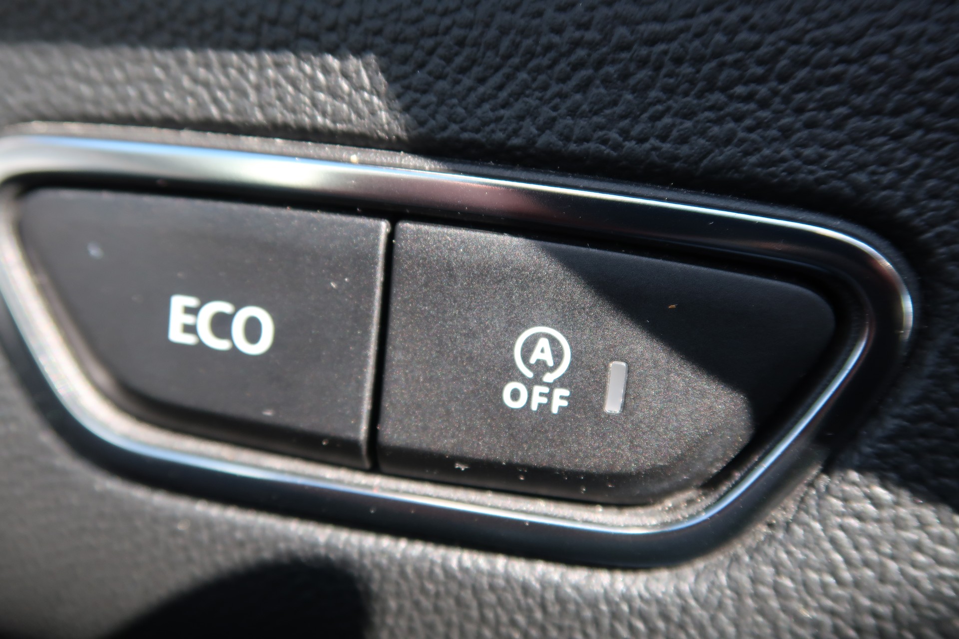 RENAULT Kadjar 1.3 16V Turbo Intens EDC-image-19