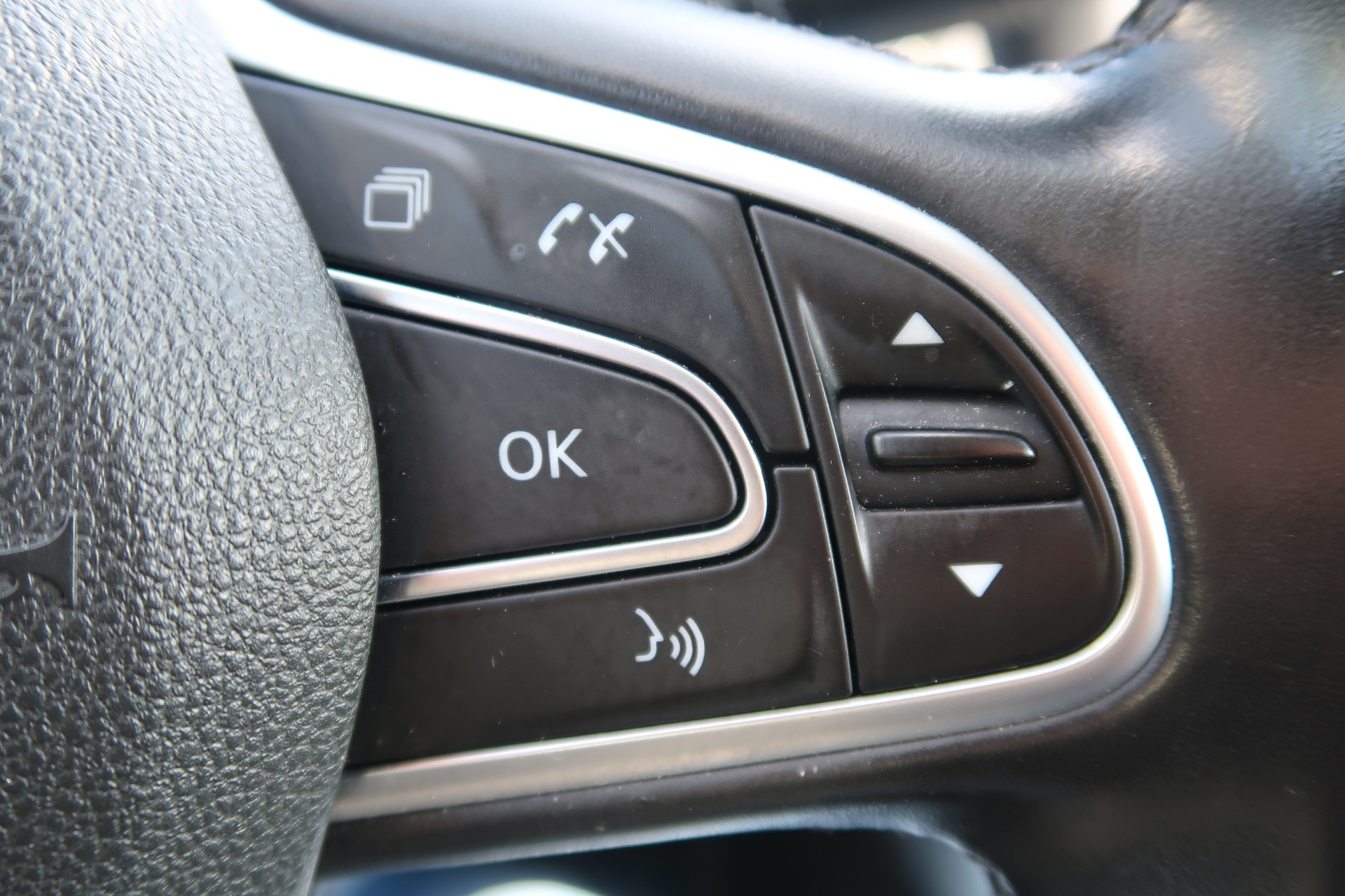 RENAULT Kadjar 1.3 16V Turbo Intens EDC-image-18