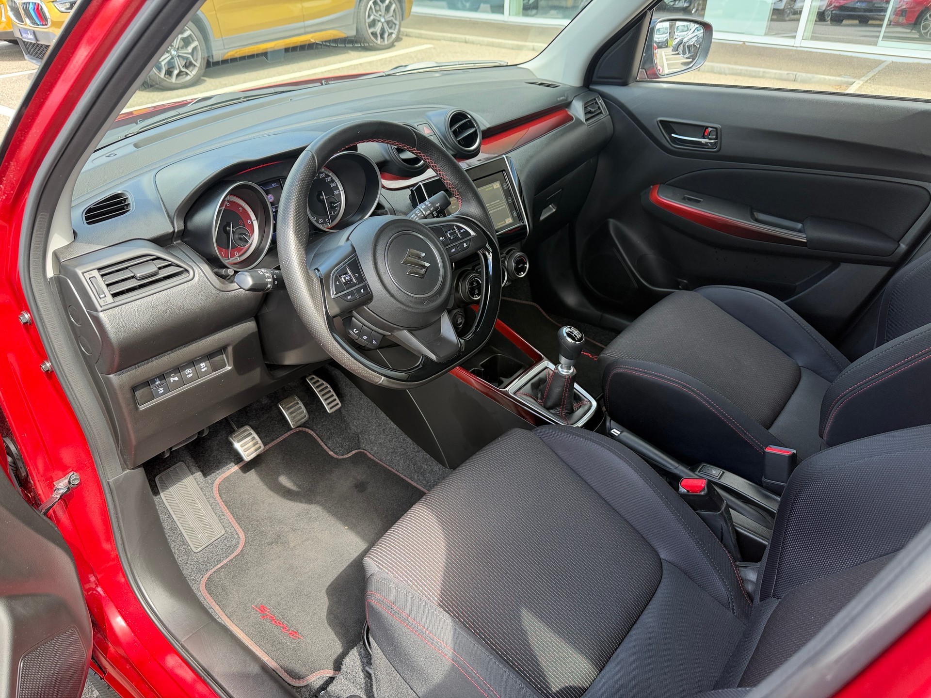 SUZUKI Swift Sport 1.4i 16V Compact Top Hybrid-image-7