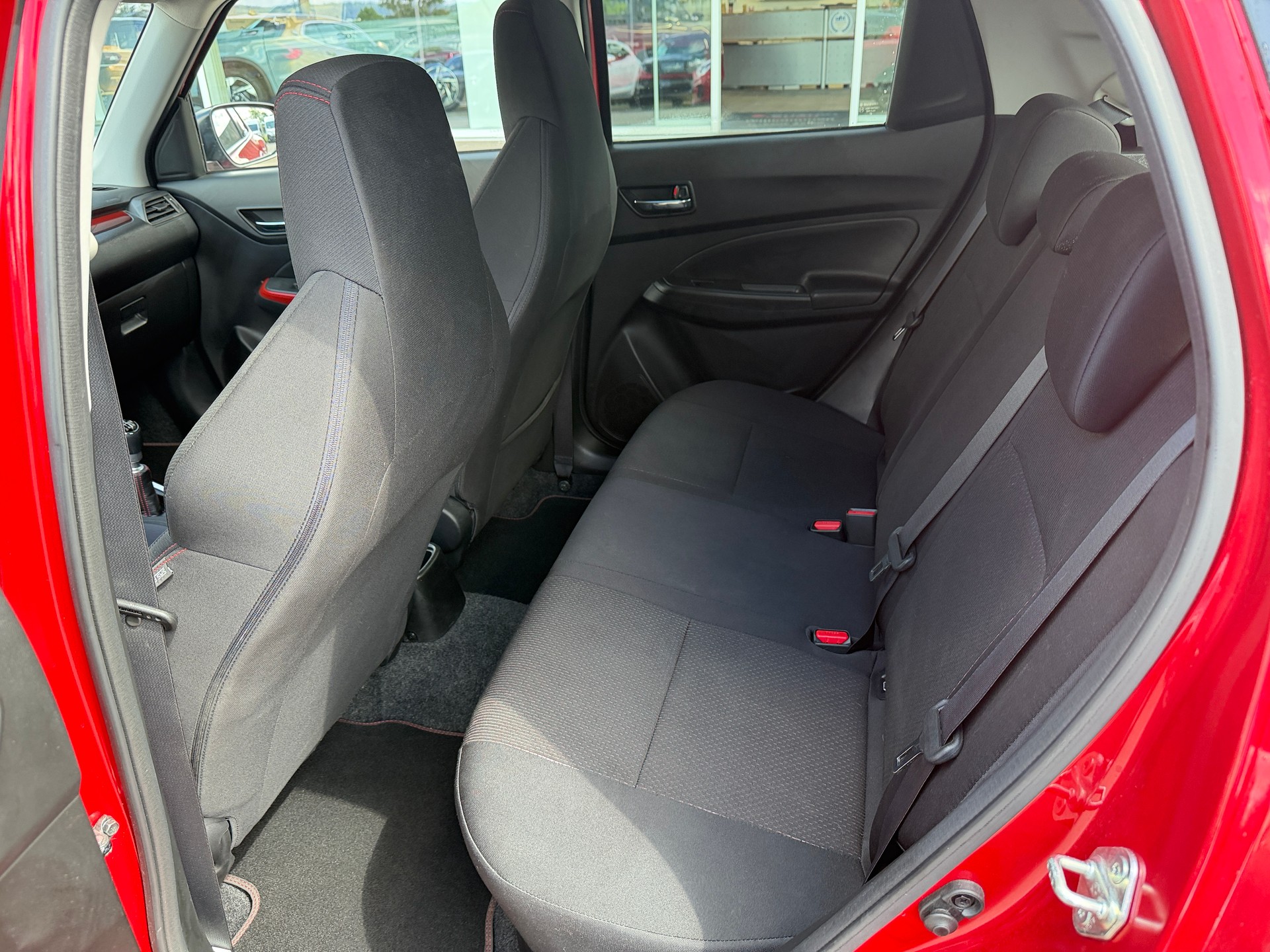 SUZUKI Swift Sport 1.4i 16V Compact Top Hybrid-image-18