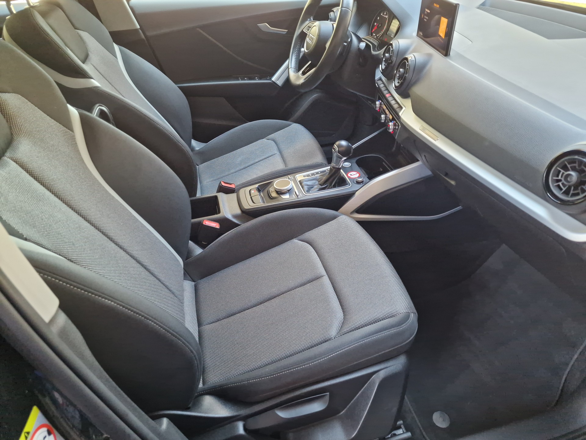 AUDI Q2 1.4 TFSI S-tronic-image-10