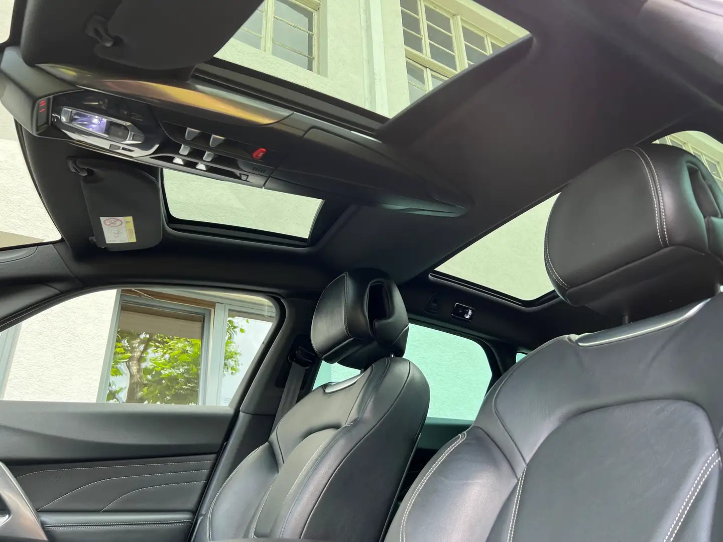 DS AUTOMOBILES 2.0 BlueHDi 180 Sport Chic-image-3