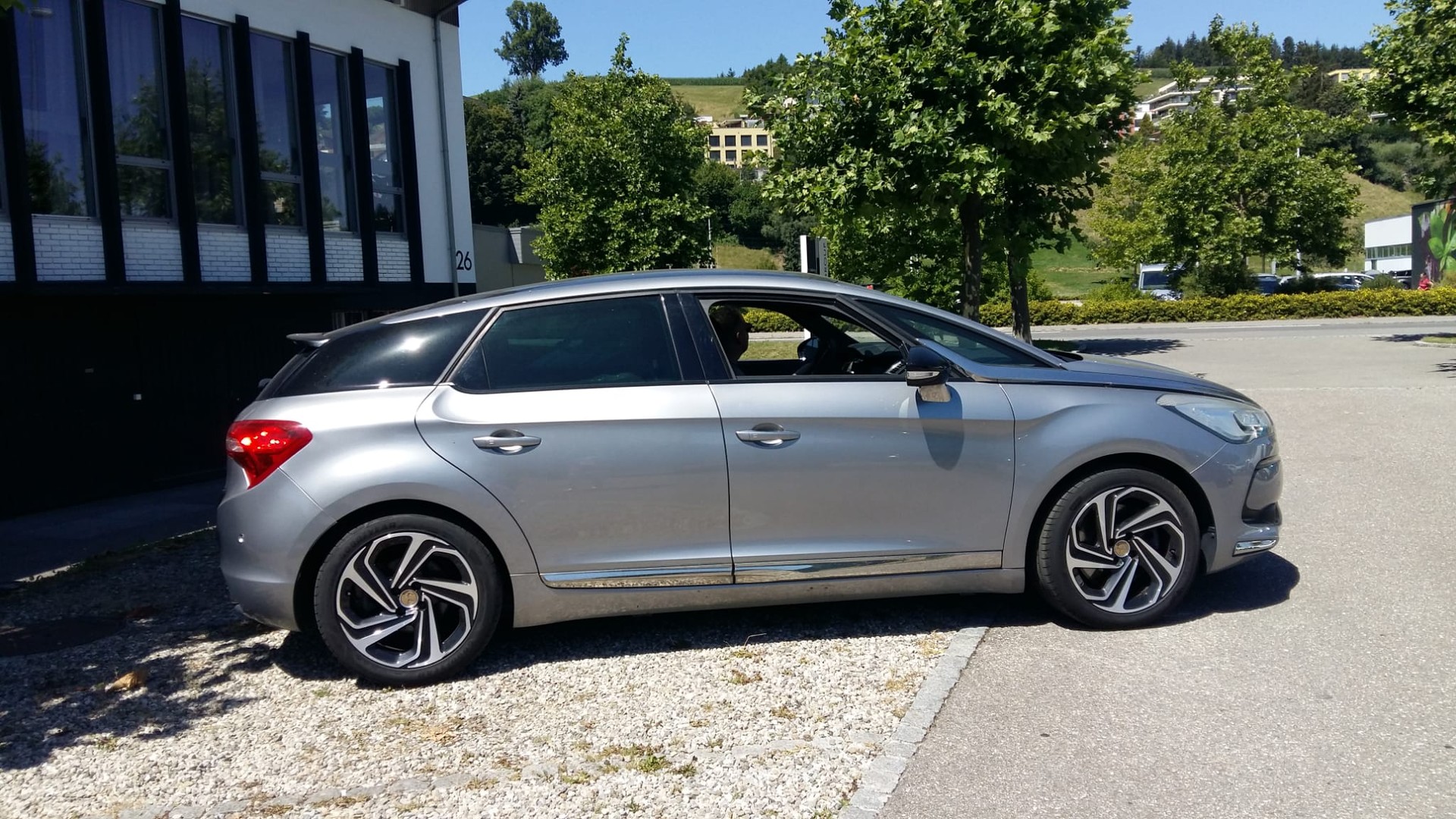 DS AUTOMOBILES 2.0 BlueHDi 180 Sport Chic-image-9