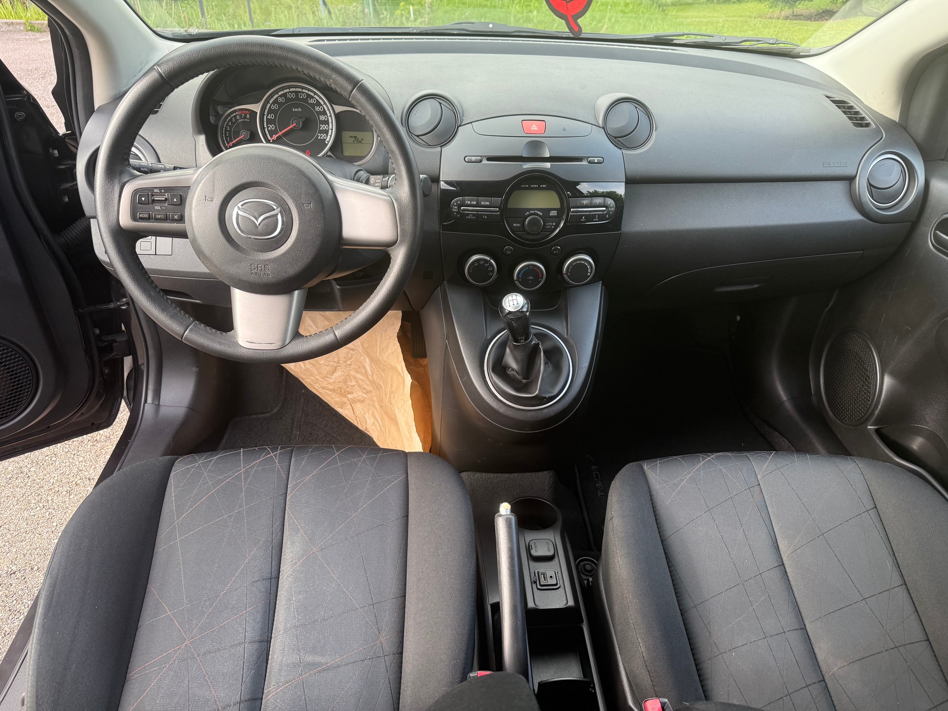 MAZDA 2 1.3i 16V Motion-image-13