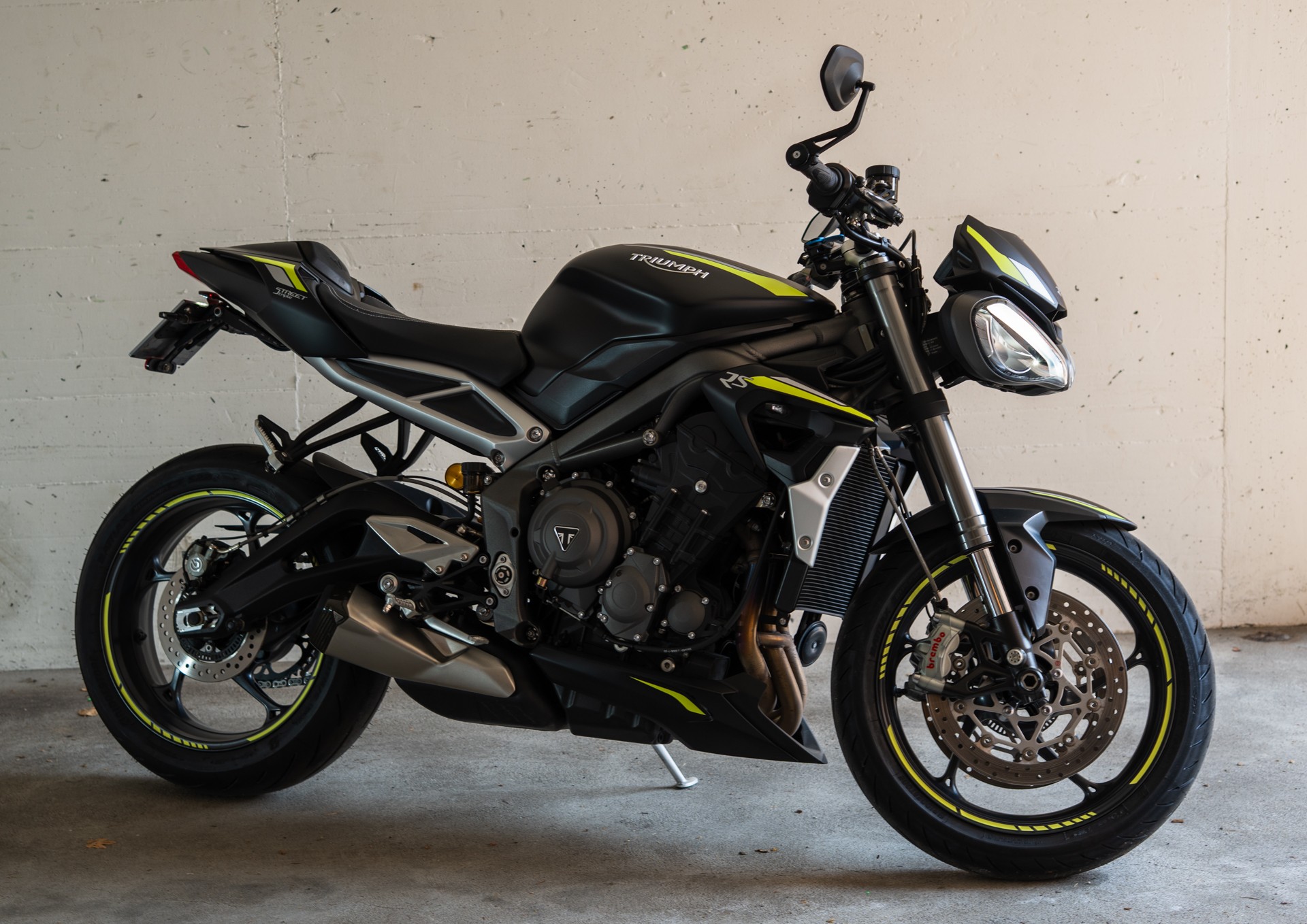 TRIUMPH Street Triple RS 765 ABS-image-1
