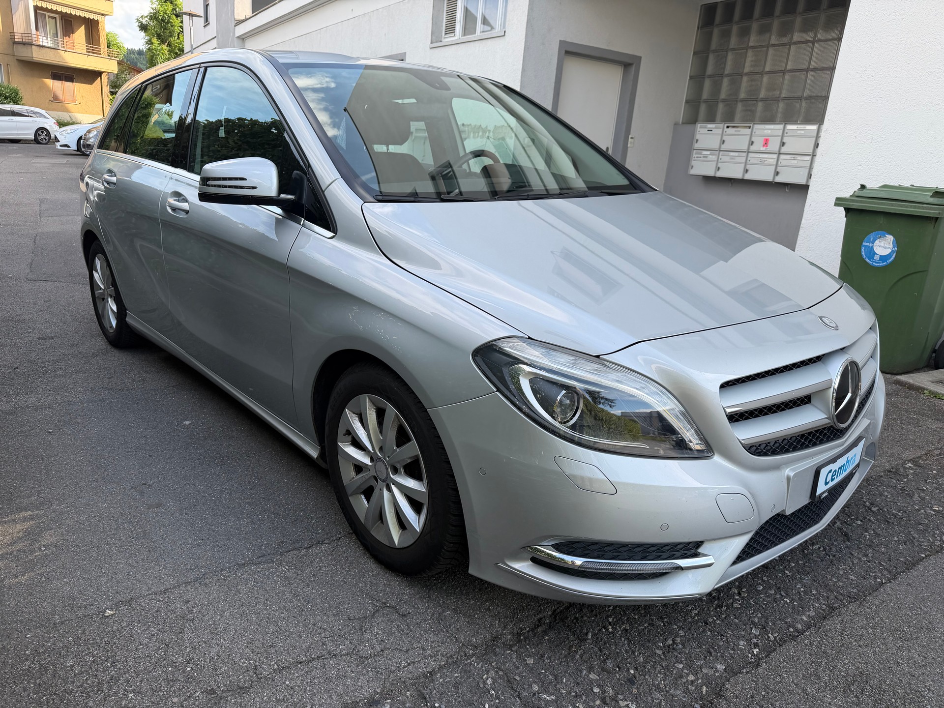 MERCEDES-BENZ B 200 7G-DCT-image-4