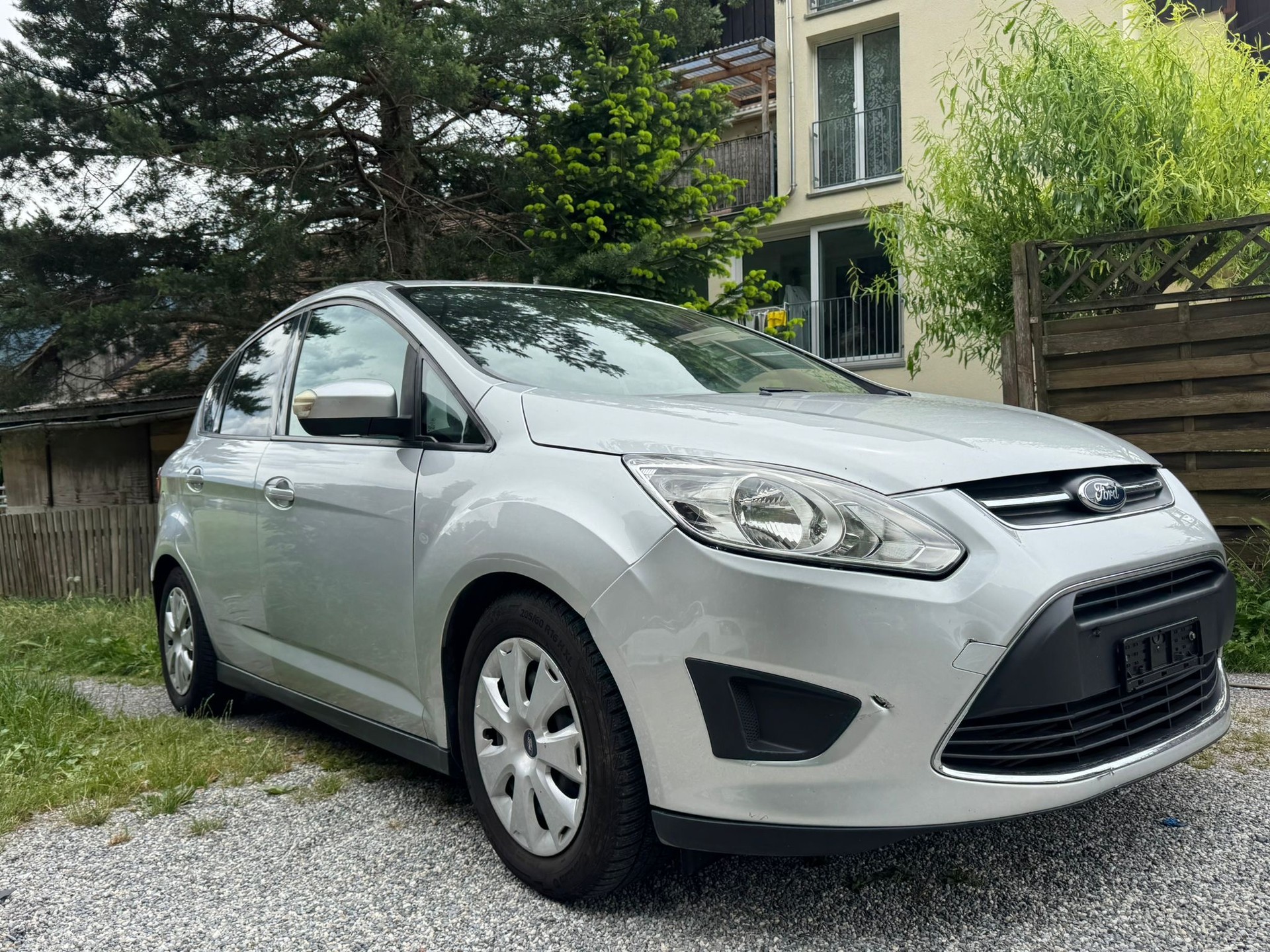 FORD C-Max 2.0 TDCi Titanium PowerShift-image-1
