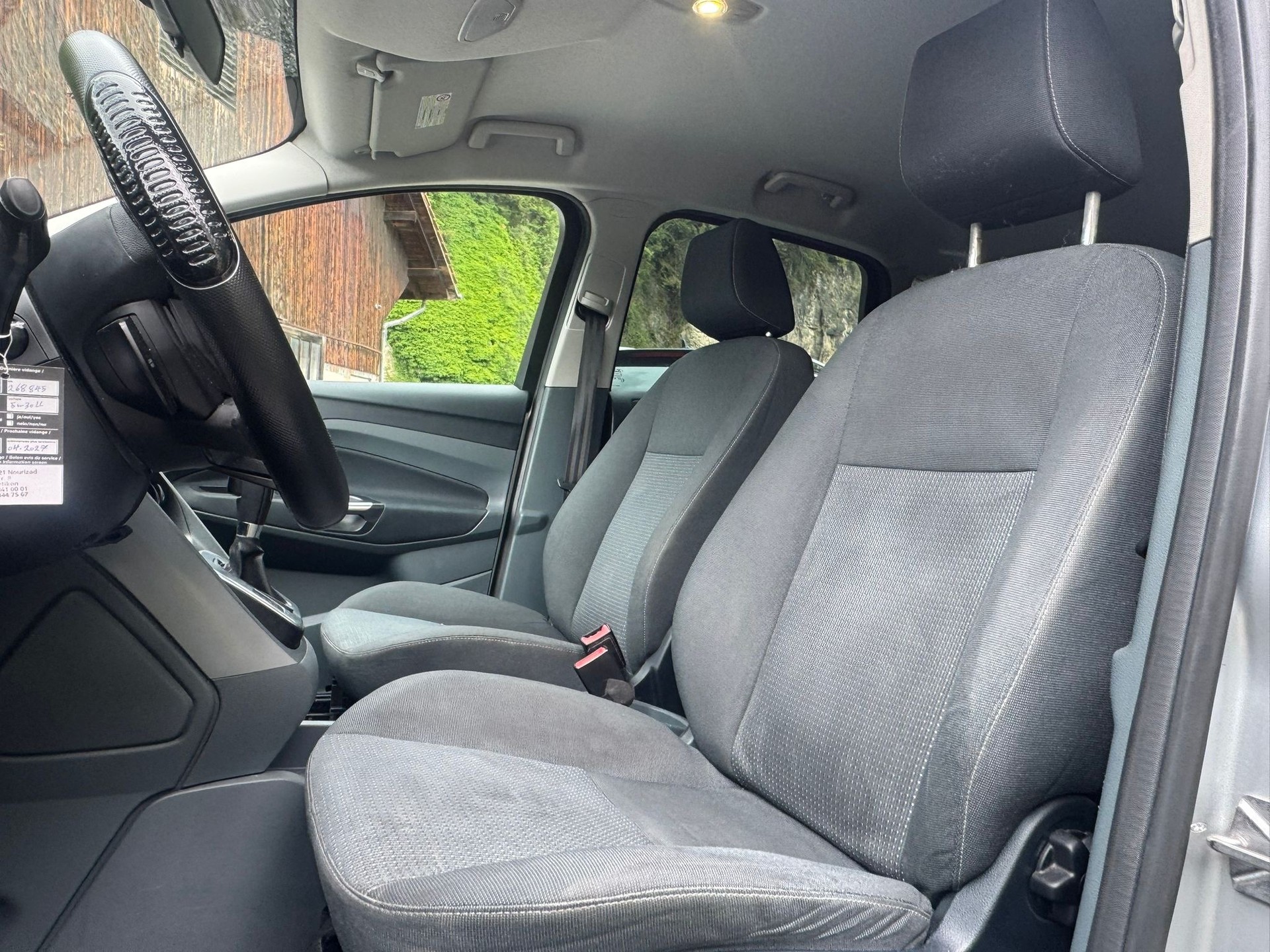 FORD C-Max 2.0 TDCi Titanium PowerShift-image-10