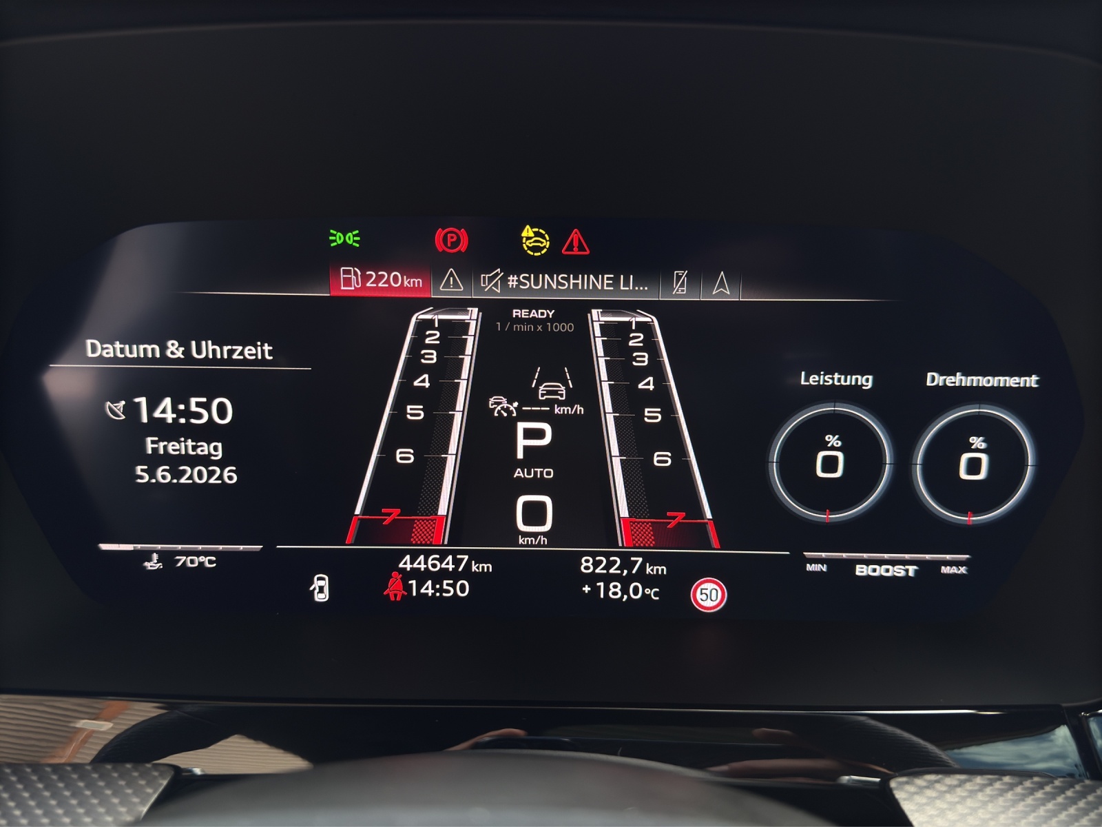 AUDI RS3 Sportback 2.5 TSI quattro S-tronic-image-12