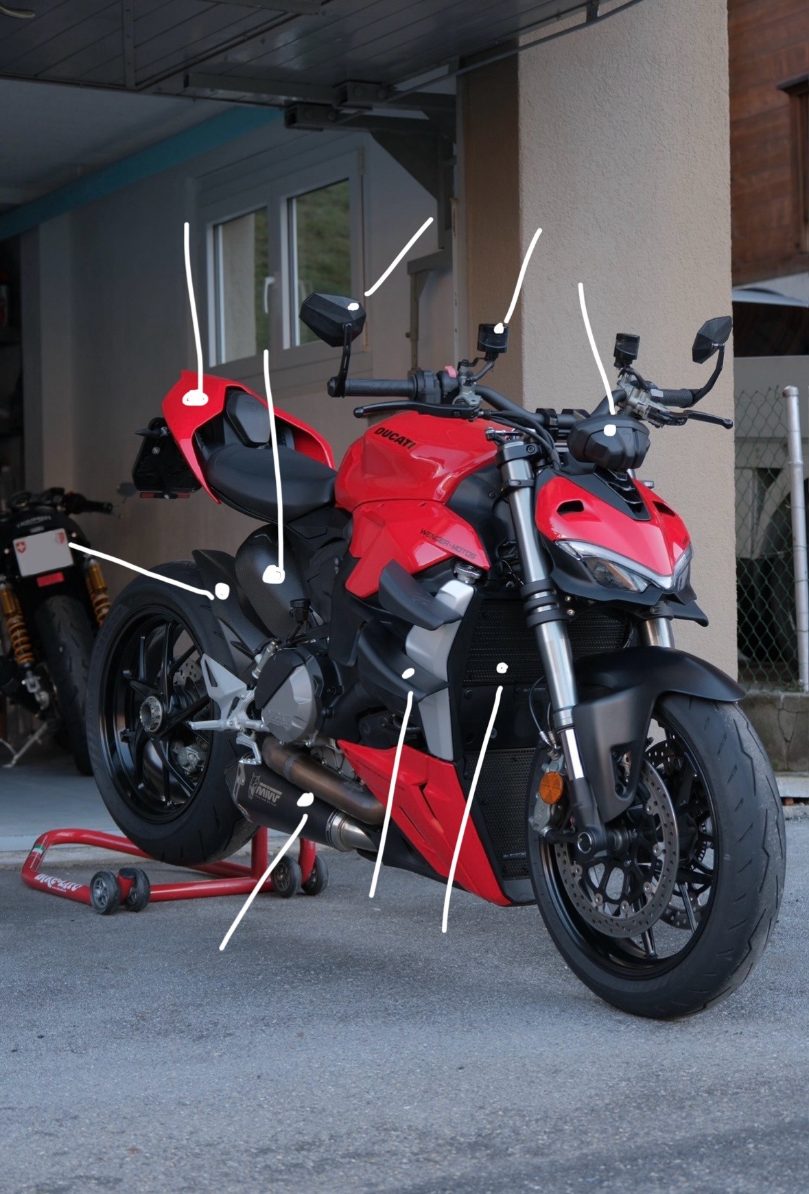 DUCATI Streetfighter V2-image-7