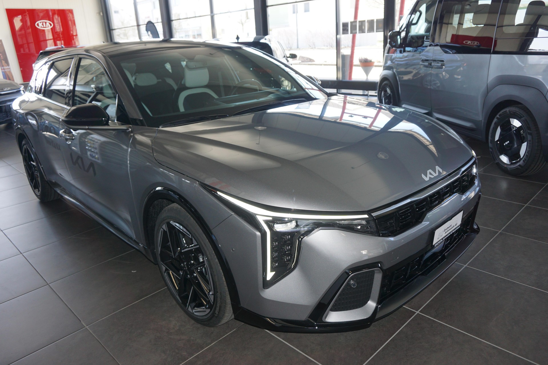 KIA K4 1.6 T-GDi GT-Line-showroom-element-2