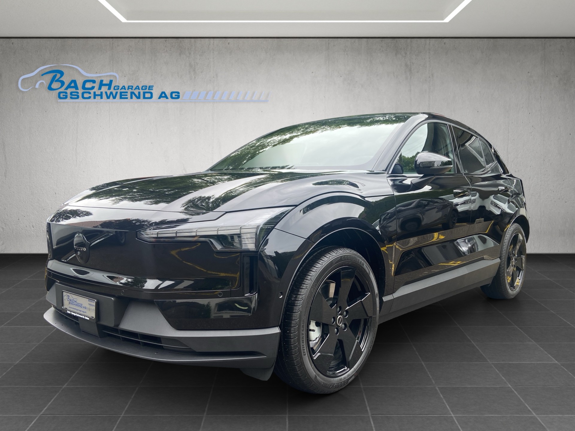 VOLVO EX30 E60 69kWh Twin Black Edition
