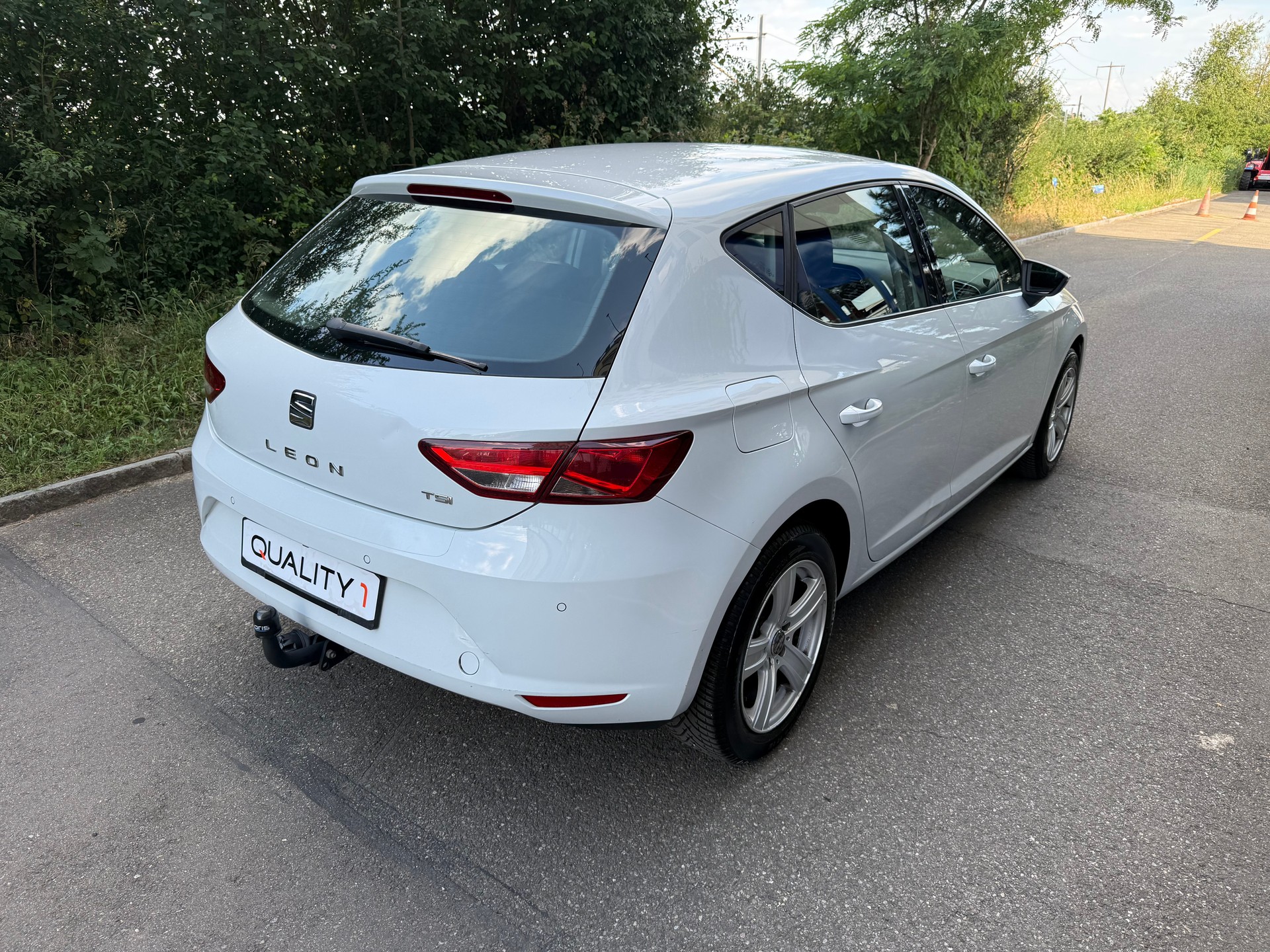 SEAT Leon 1.2 TSI Reference DSG-image-4